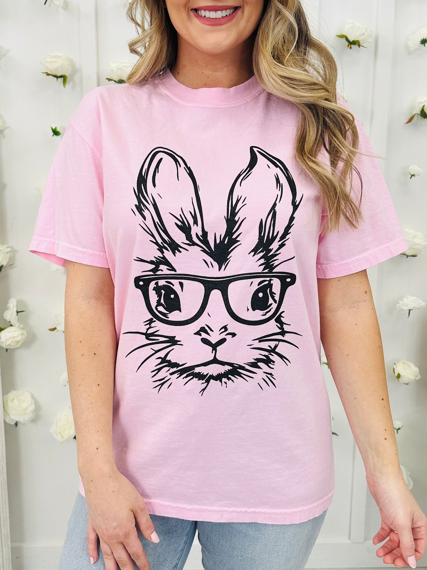 Bunny With Glasses Graphic Tee in Multiple Colors