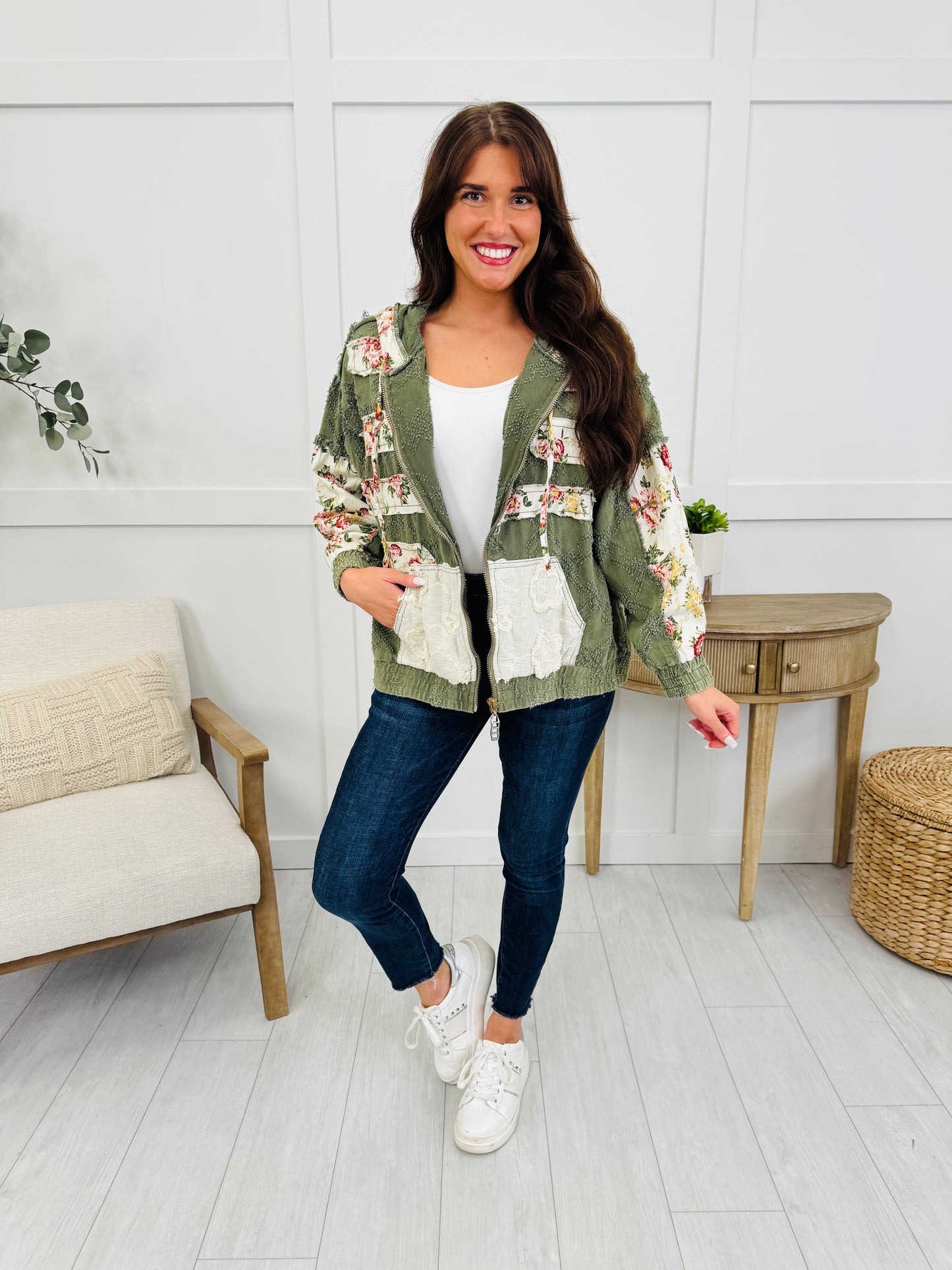 Sweet Petal Pullover in Olive Floral Multi