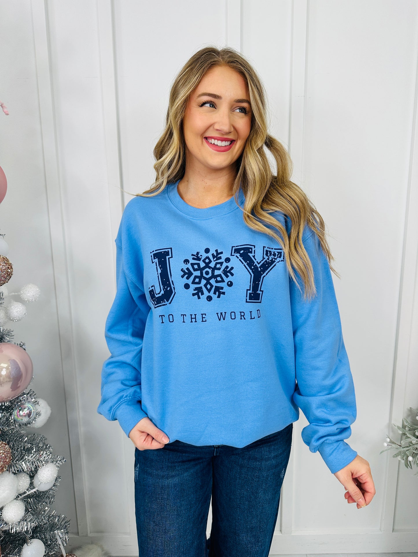 Joy to the World Graphic Crewneck Sweatshirt