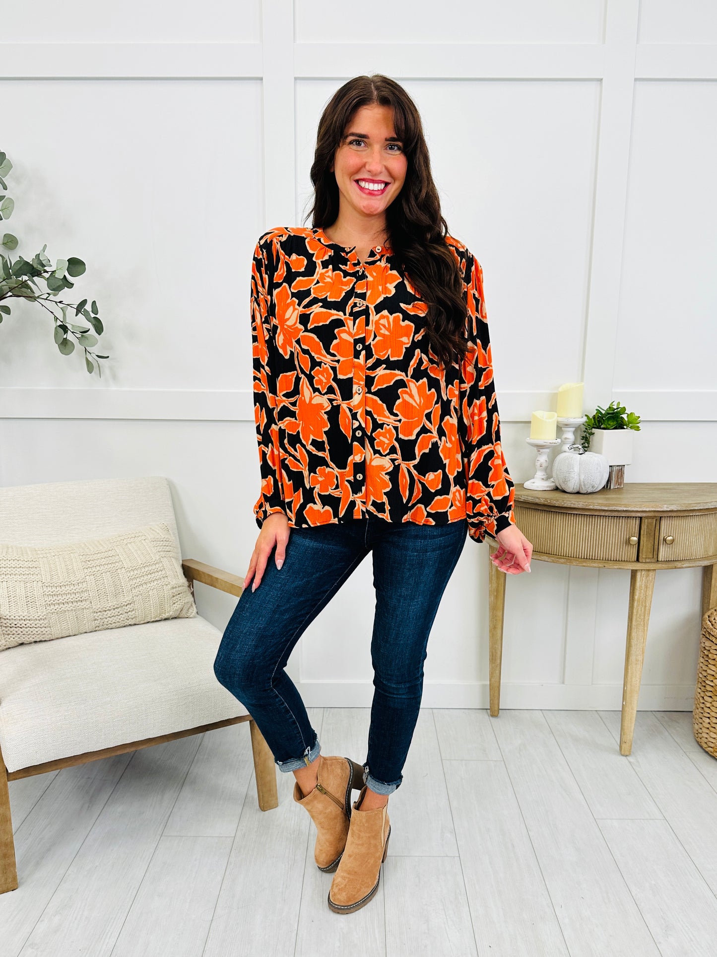 Spiced Blooms Top In Black Pumpkin