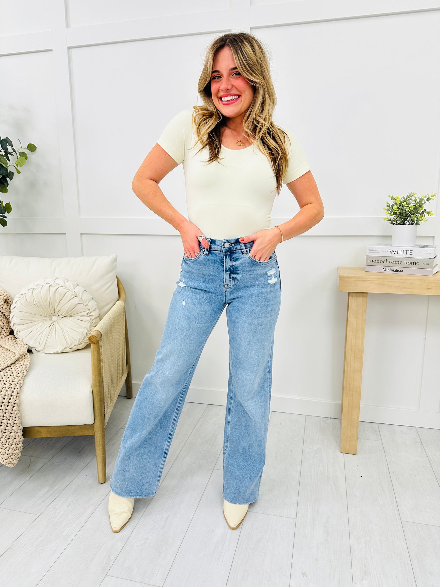 Mica No Regrets Wide Leg Jeans in Reg/Curvy