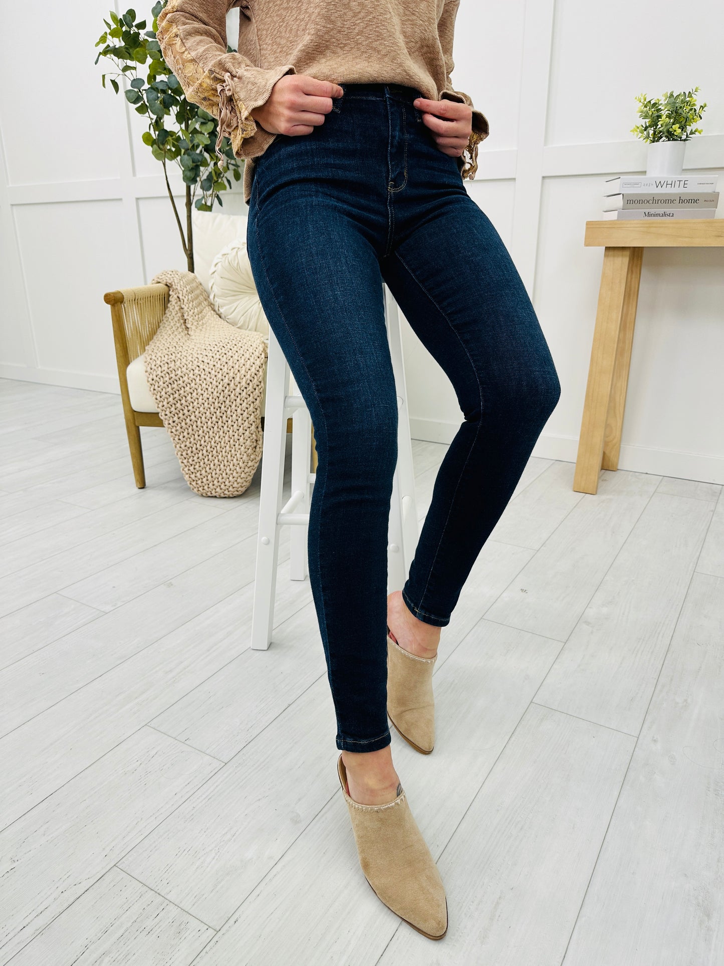 Restock! BEST SELLER! PLUS/REG Judy Blue The Holy Grail of Nondistressed Skinny Jeans