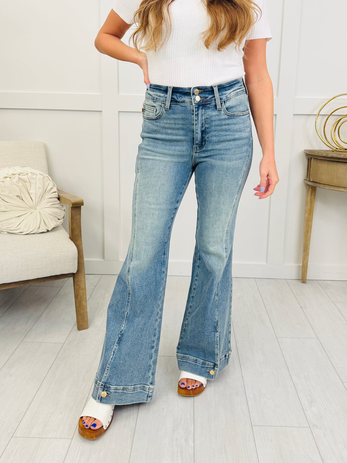 Judy Blue Main Attraction Vintage Wash Flares