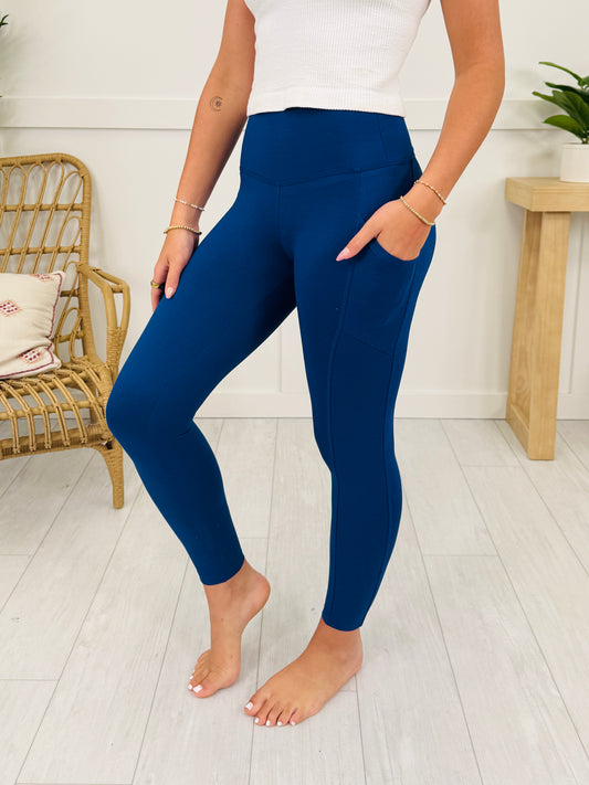 DOORBUSTER! Sculpted Comfort Leggings in Lt Navy