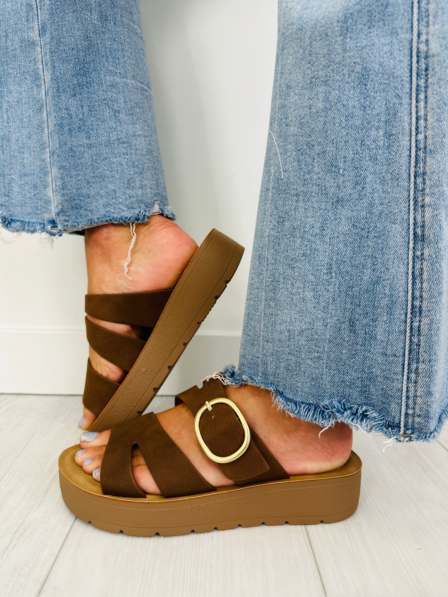 Drifting Away Sandals In Brown