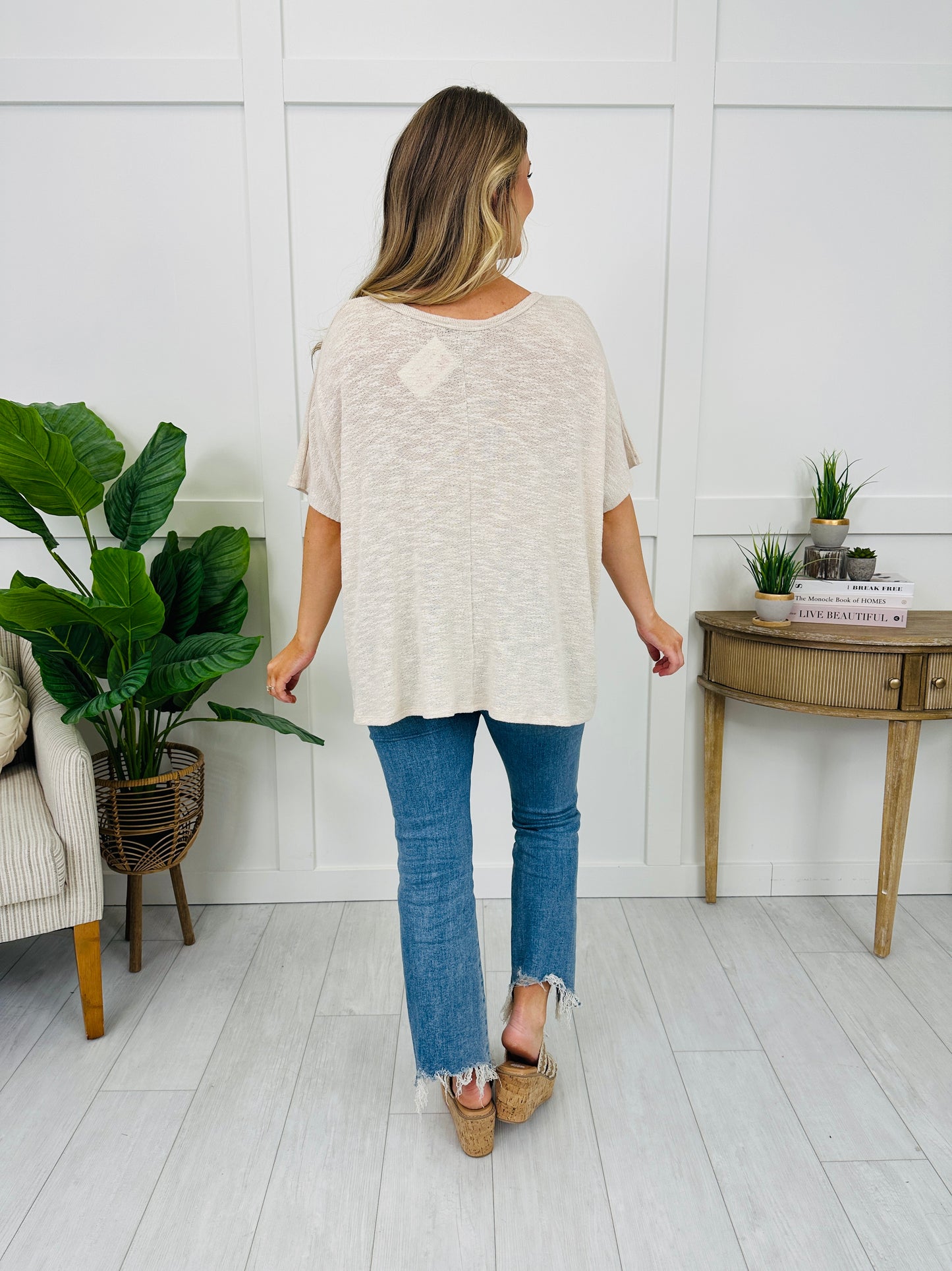 Minimal Mood Top In Multiple Colors