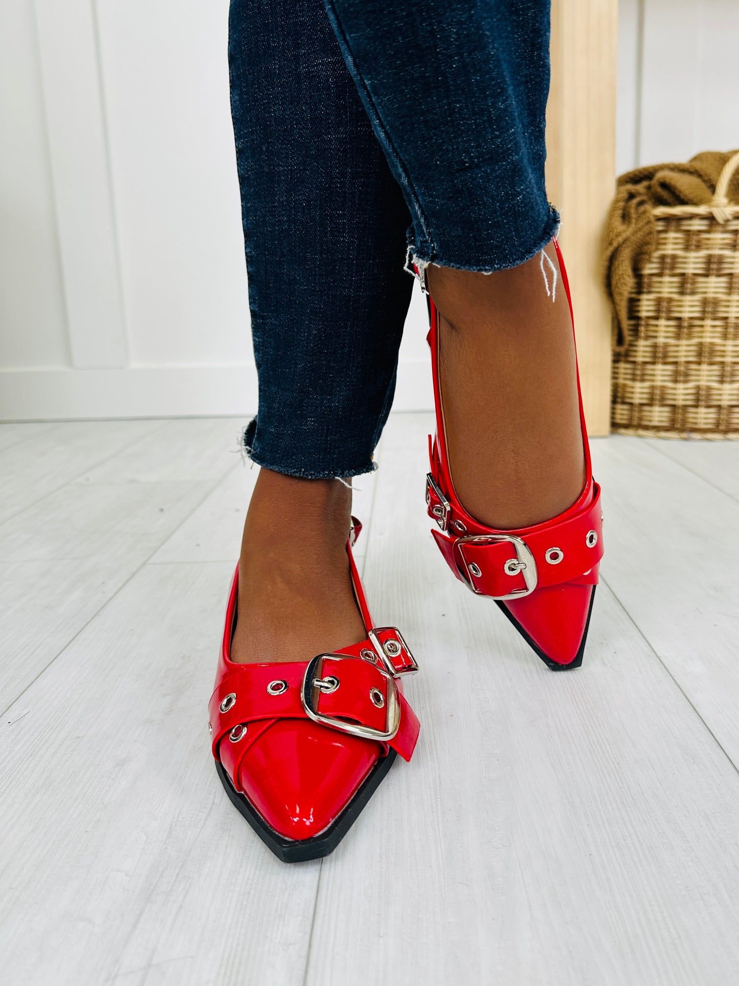 Gloss Factor Flat in Red