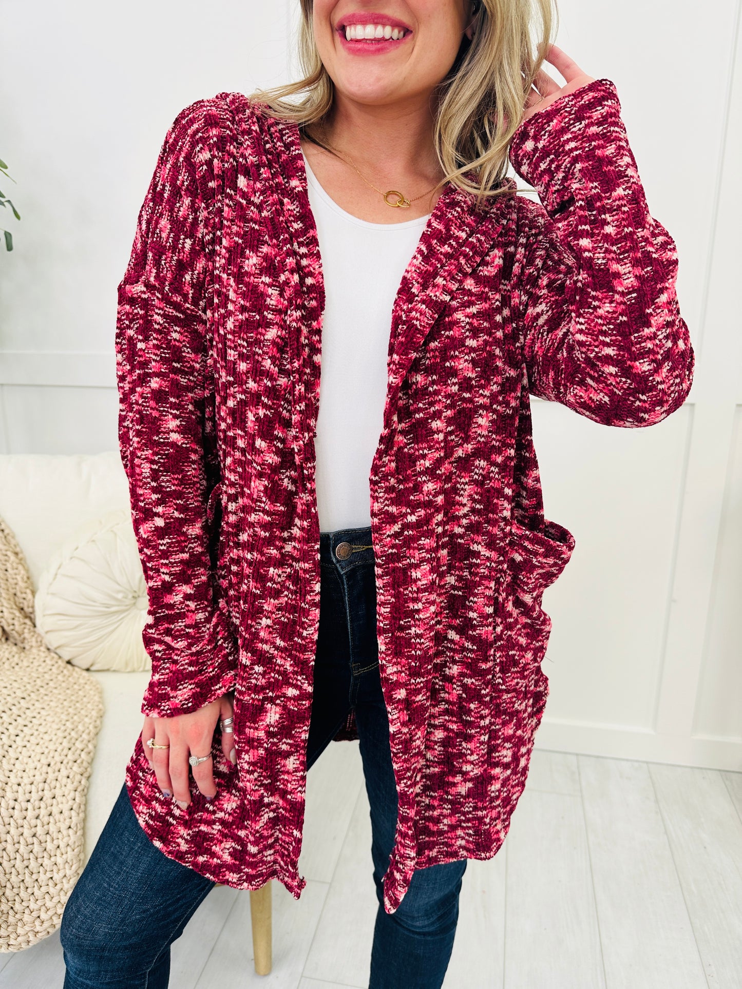 REG/CURVY Cherry Bliss Cardigan