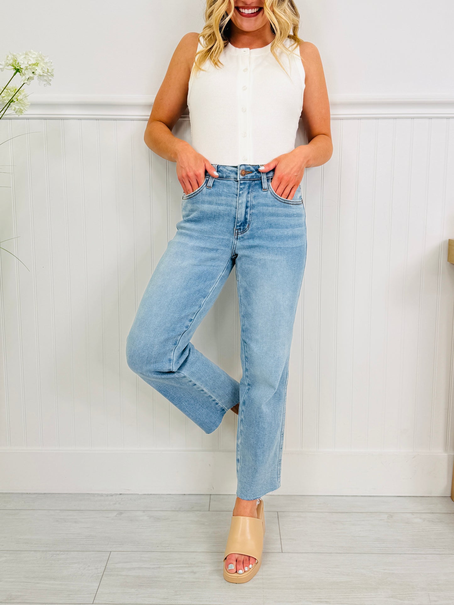 Judy Blue Feel Good Fit Ankle Straight Jeans