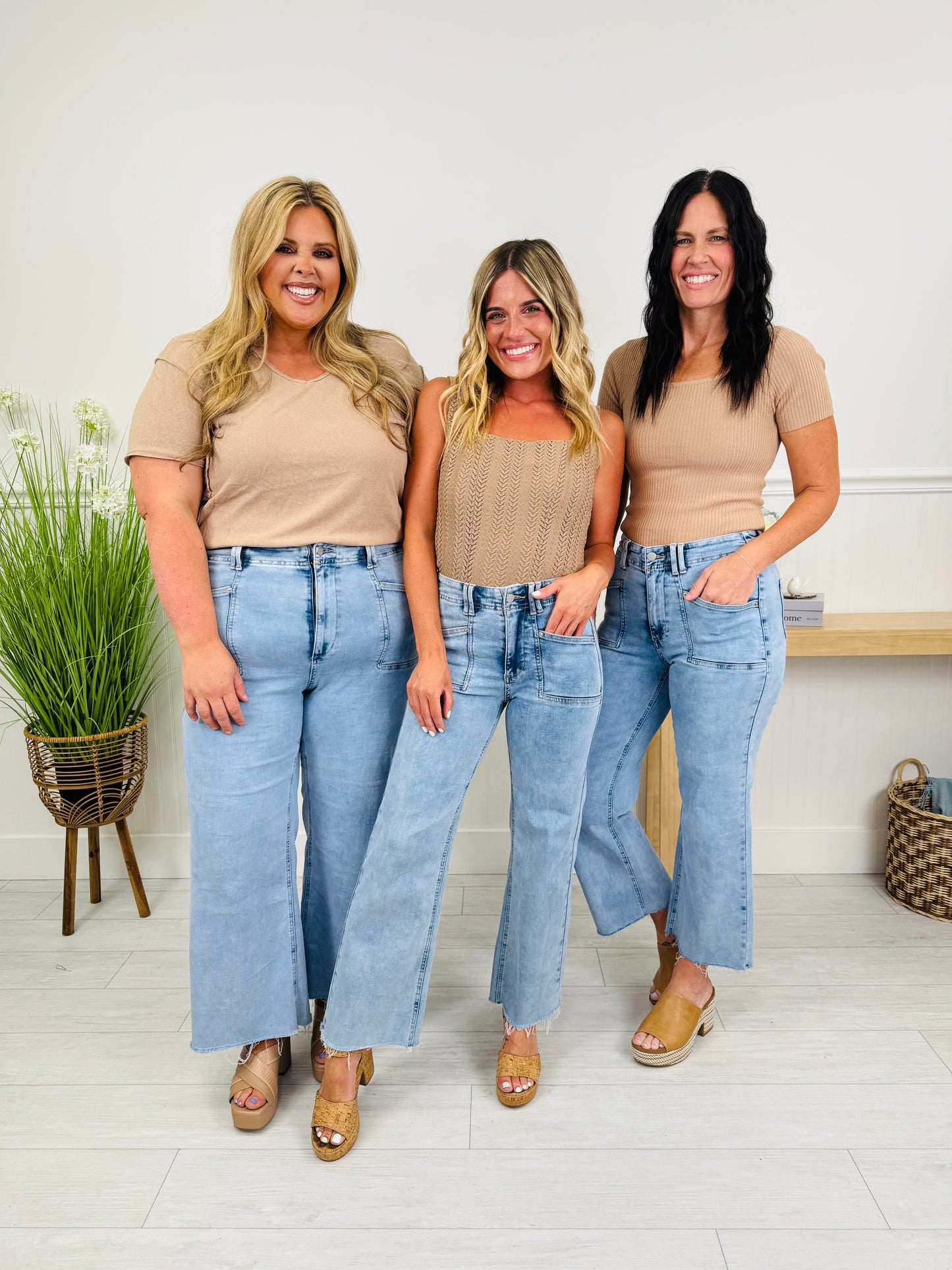 Summer Mood Cropped Wide Leg Jeans