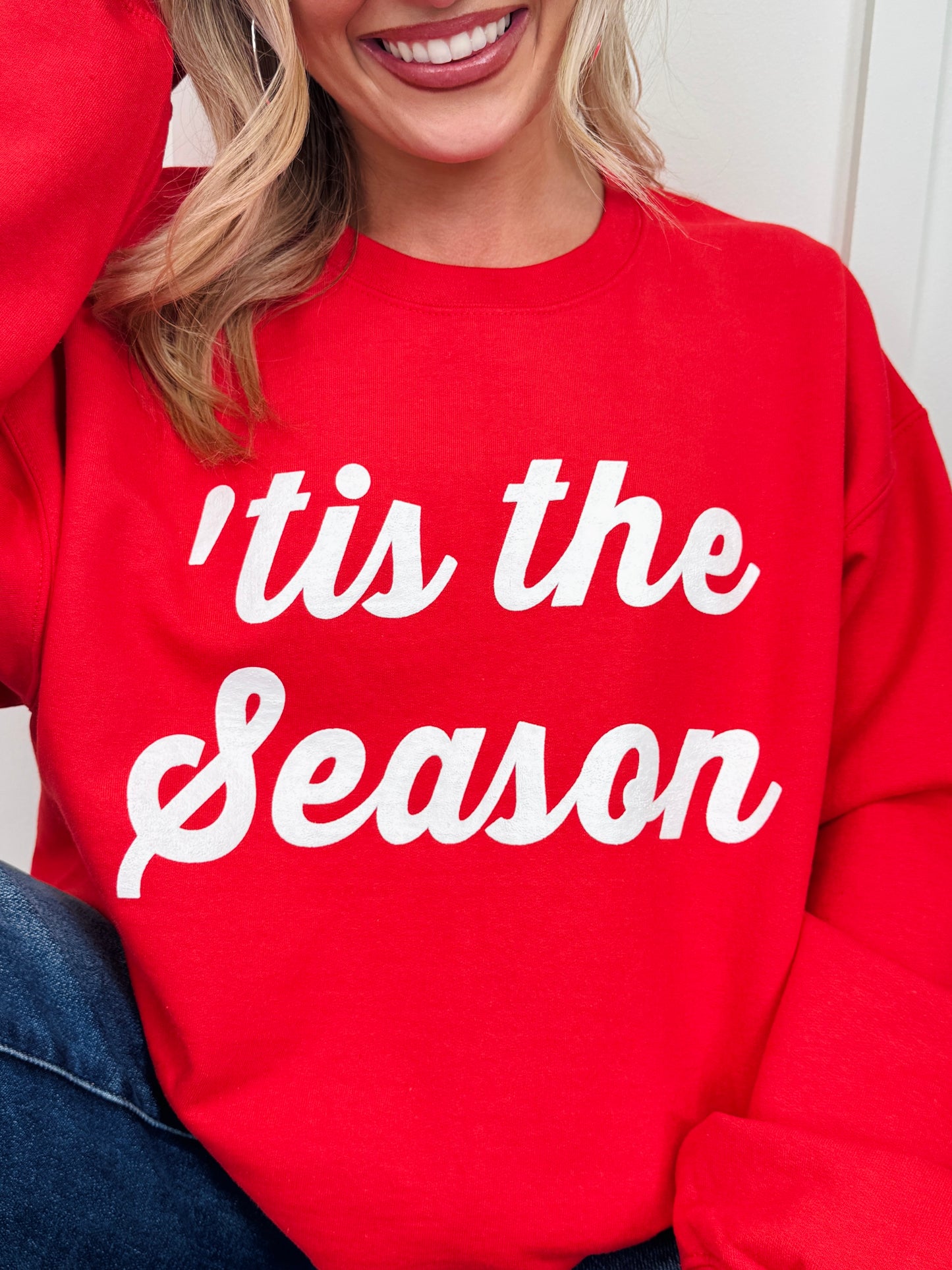 'Tis The Season Script Graphic Crewneck Sweatshirt
