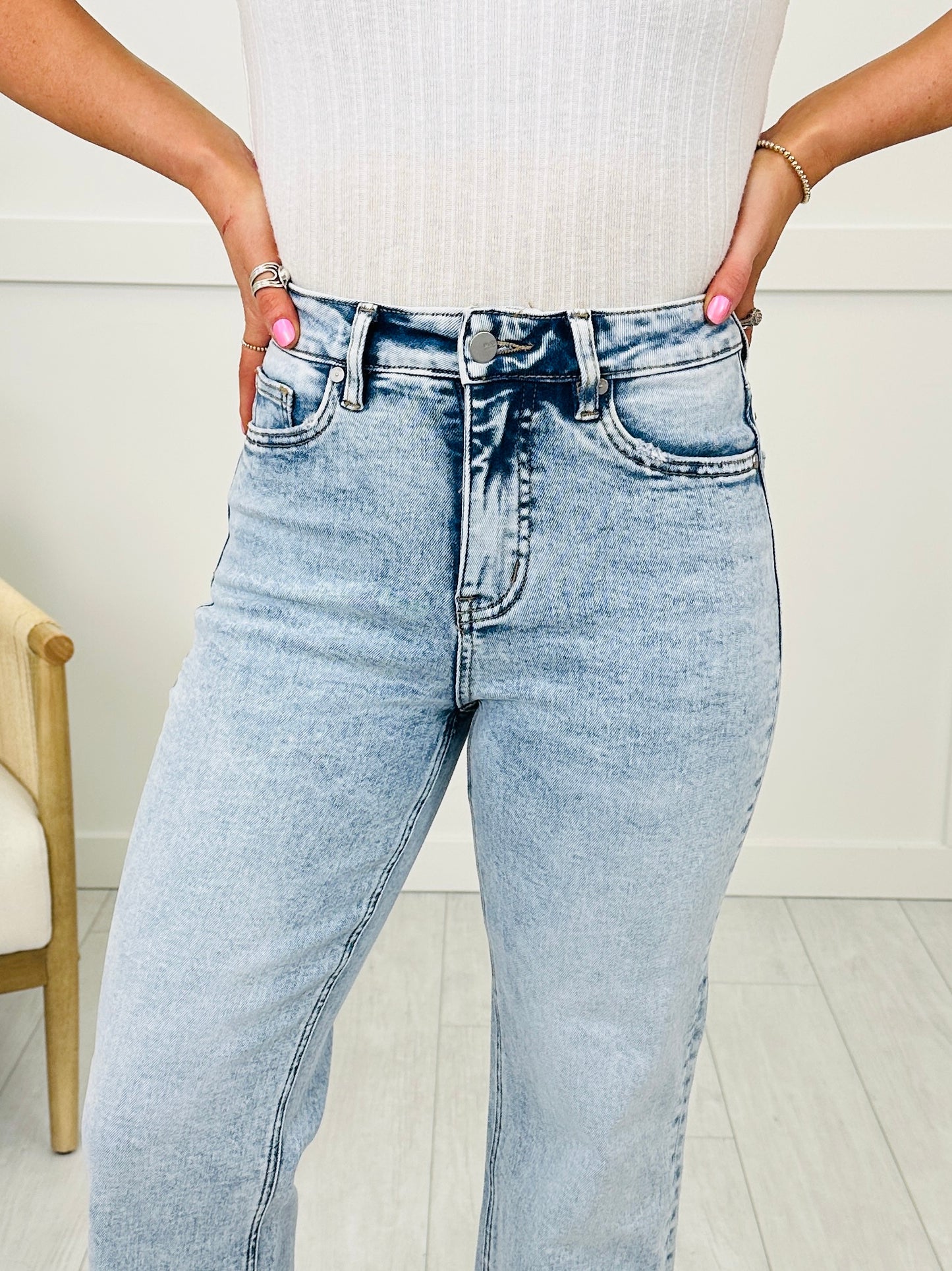 Can't Crop The Feeling MOCO Exclusive Tummy Control Cropped Wide Leg Jeans