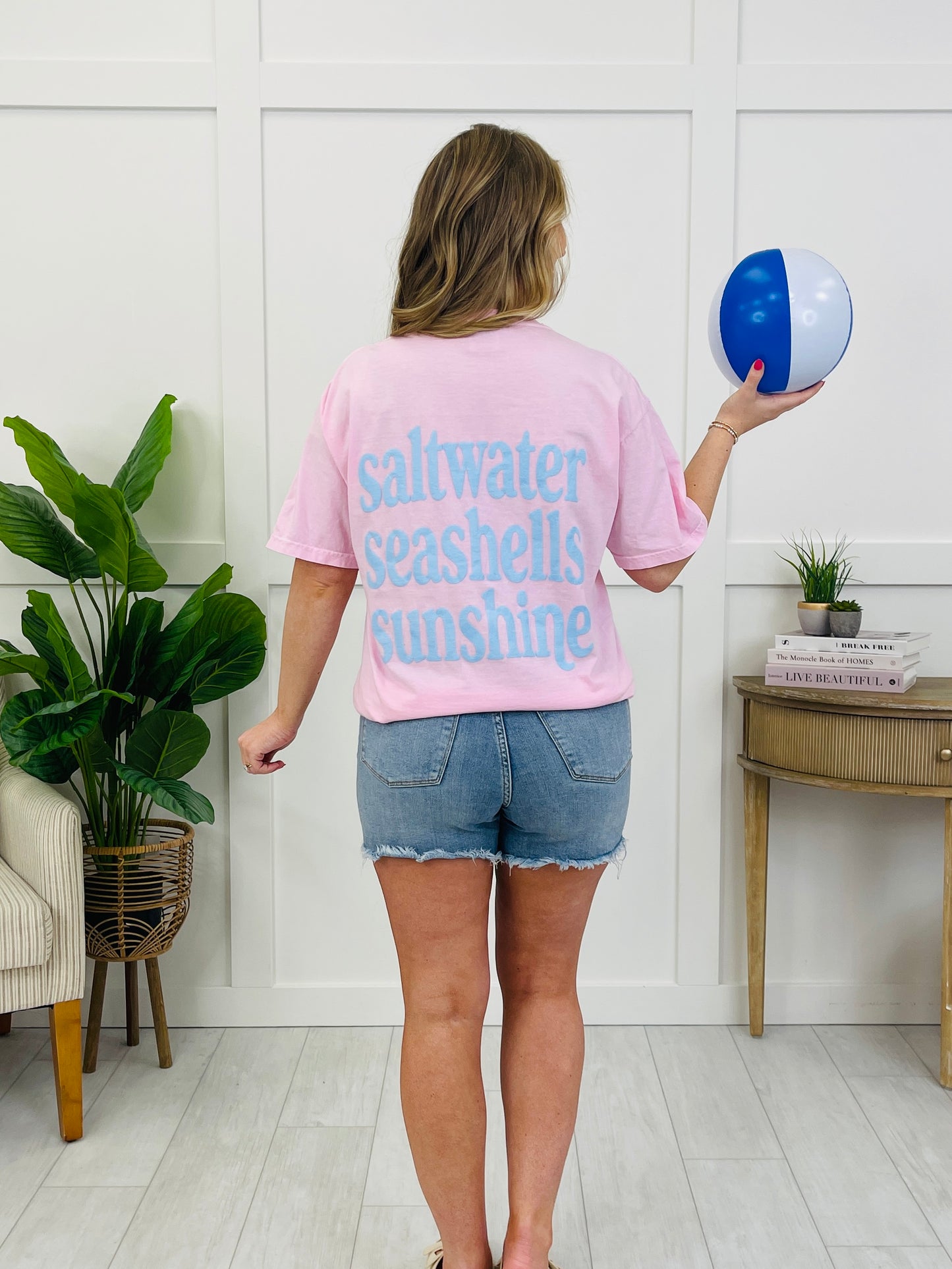 Saltwater Seashells Sunshine Graphic Tee