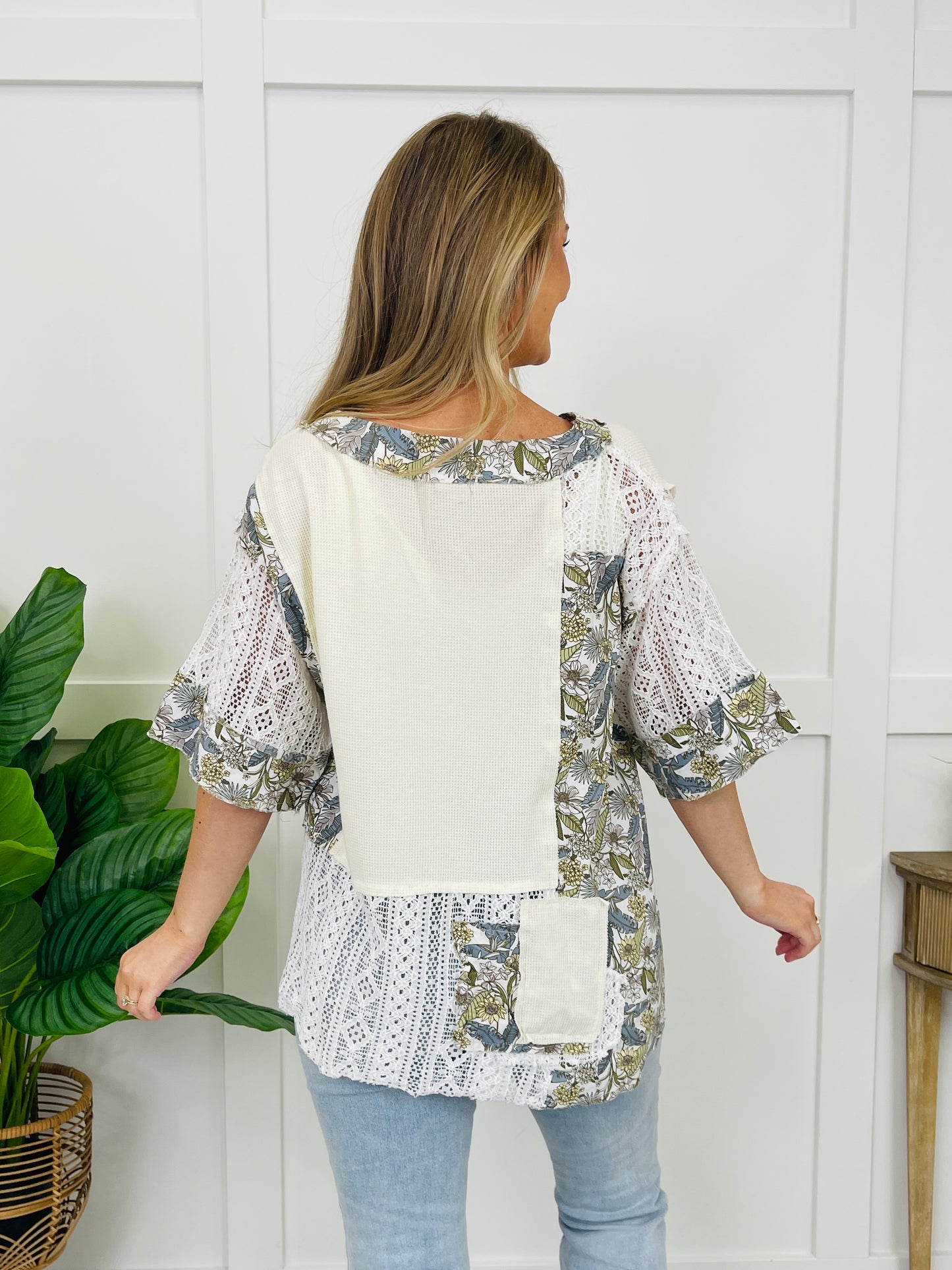 Wandering Mind Top in Cream Multi