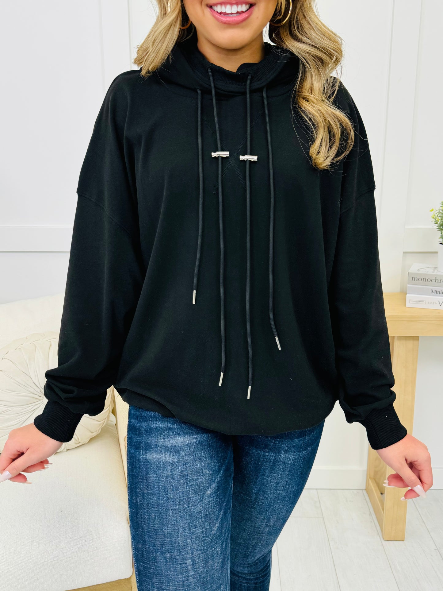 REG/CURVY The Outlander Sweatshirt