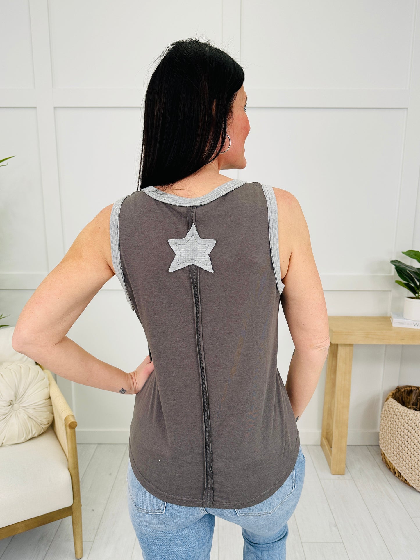 Catch A Falling Star Tank Top In Charcoal