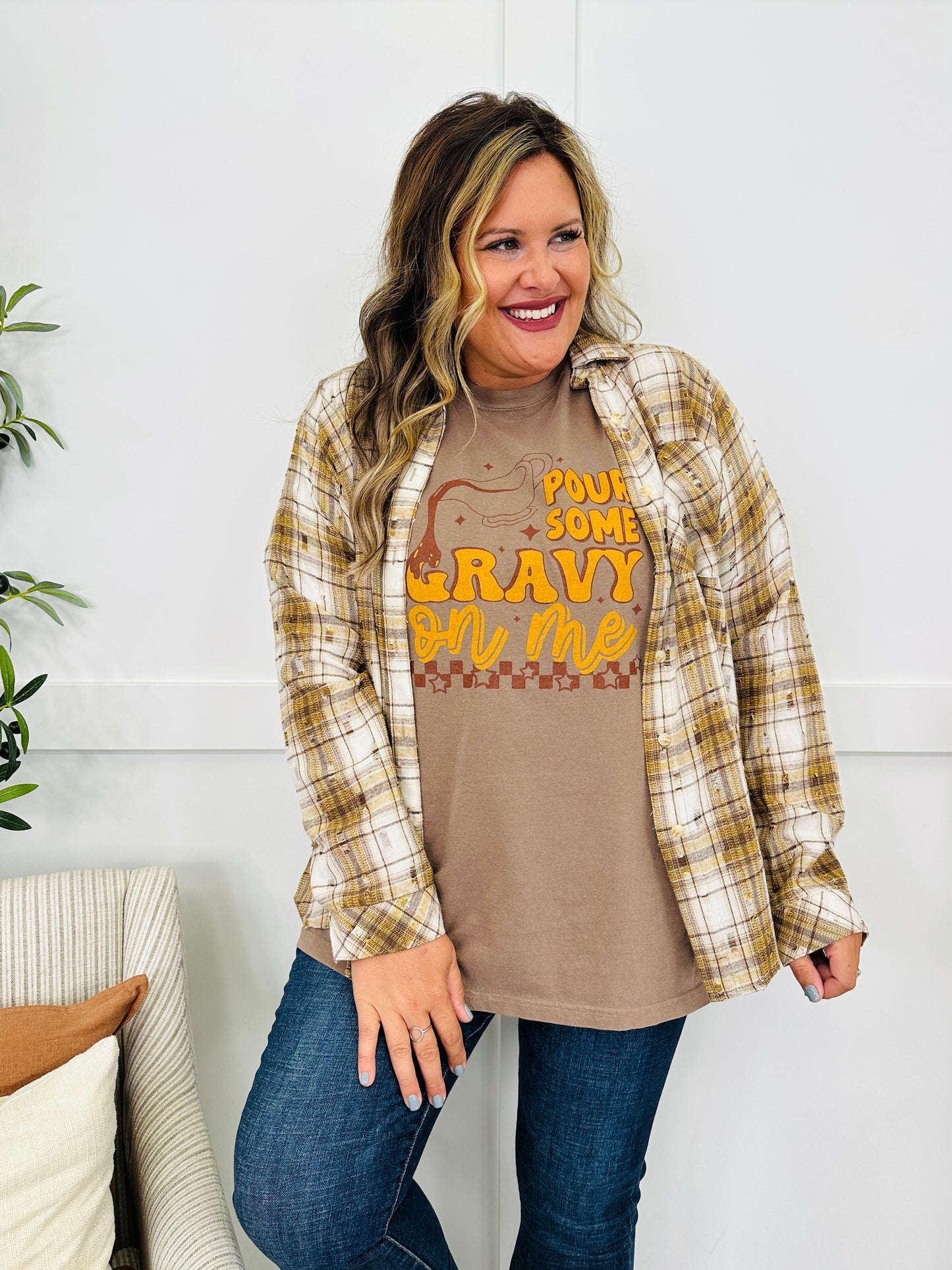 Pour Some Gravy On Me Graphic Tee - Multiple Colors!