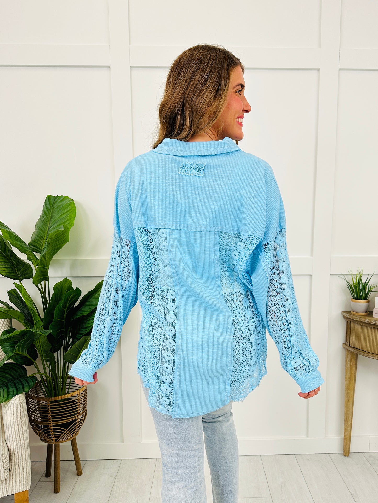 Everyday Lovely Pullover in Pure Water