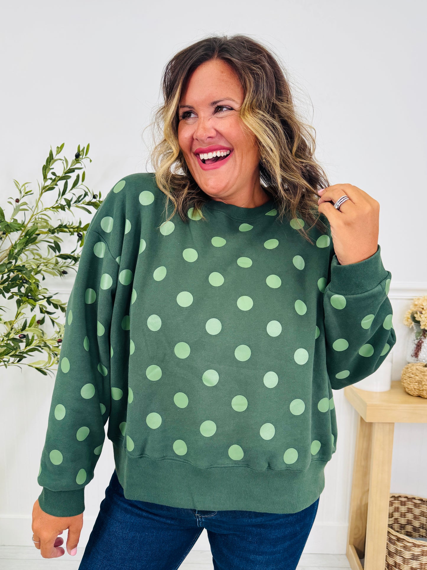 Dot Your Day Pullover In Green