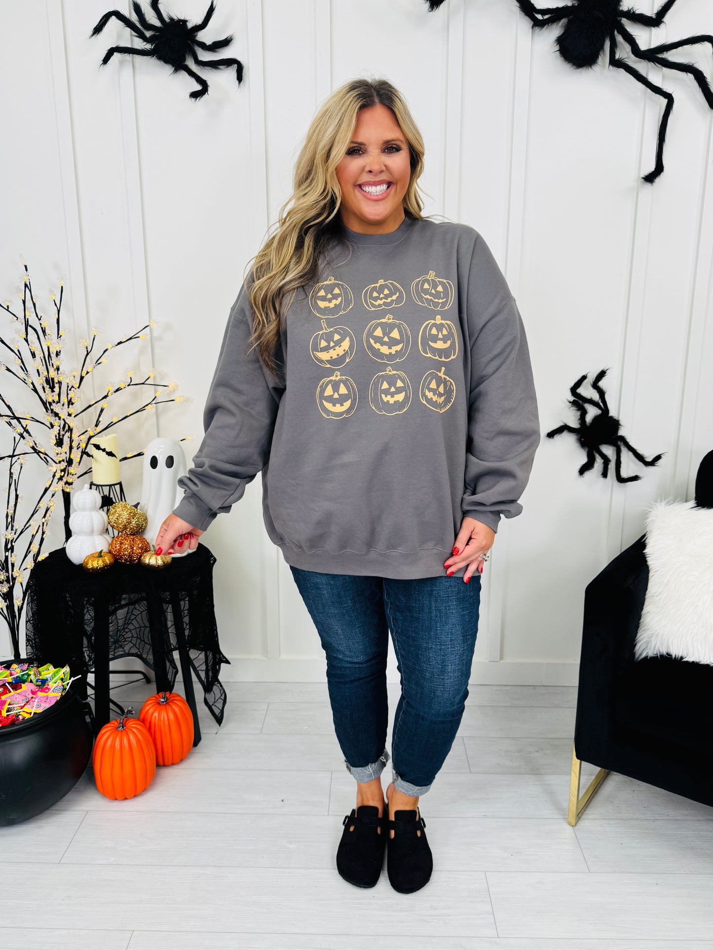 Jack O Lanterns Graphic Crewneck Sweatshirt