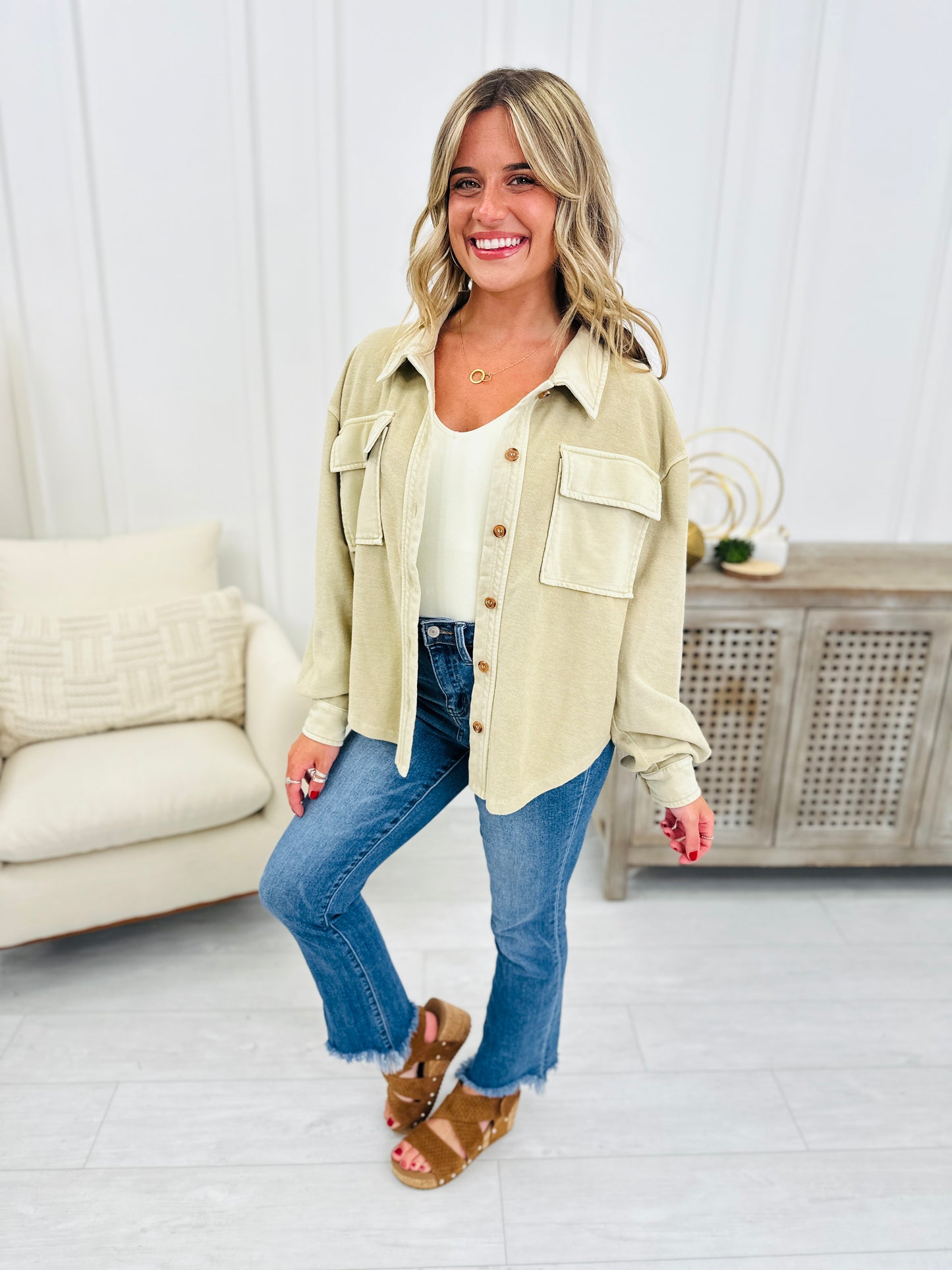 REG/CURVY MOCO Exclusive Trendy In Taupe Shacket