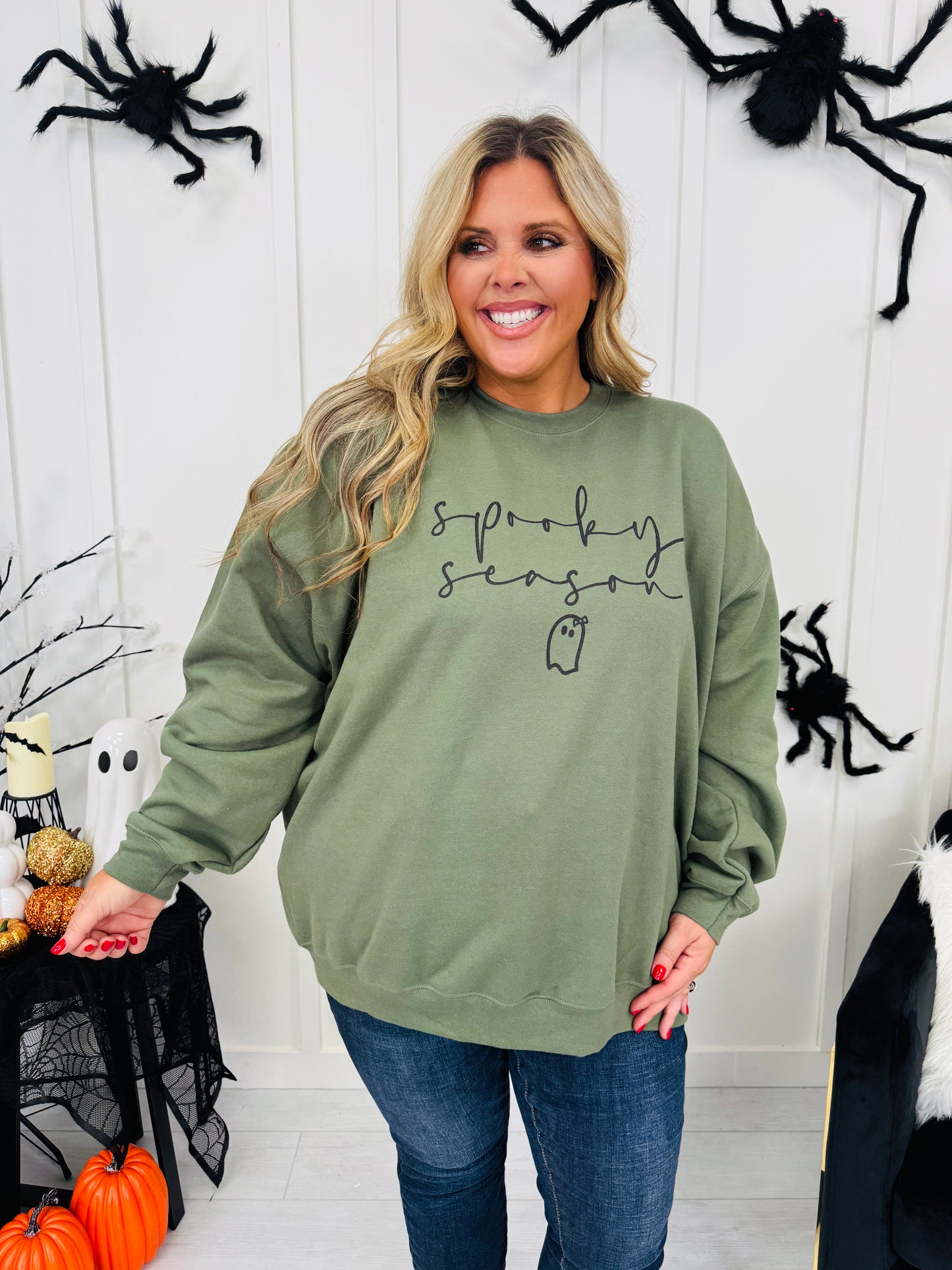 Spooky Season Graphic Crewneck Sweatshirt