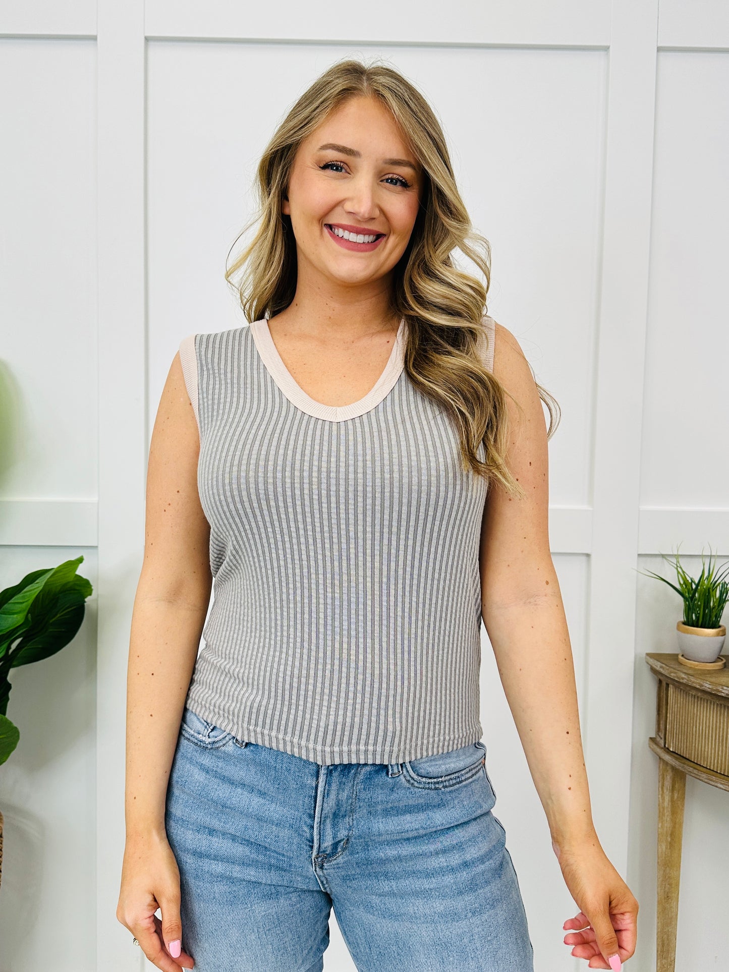 Sideline Style Tank Top In Light Grey