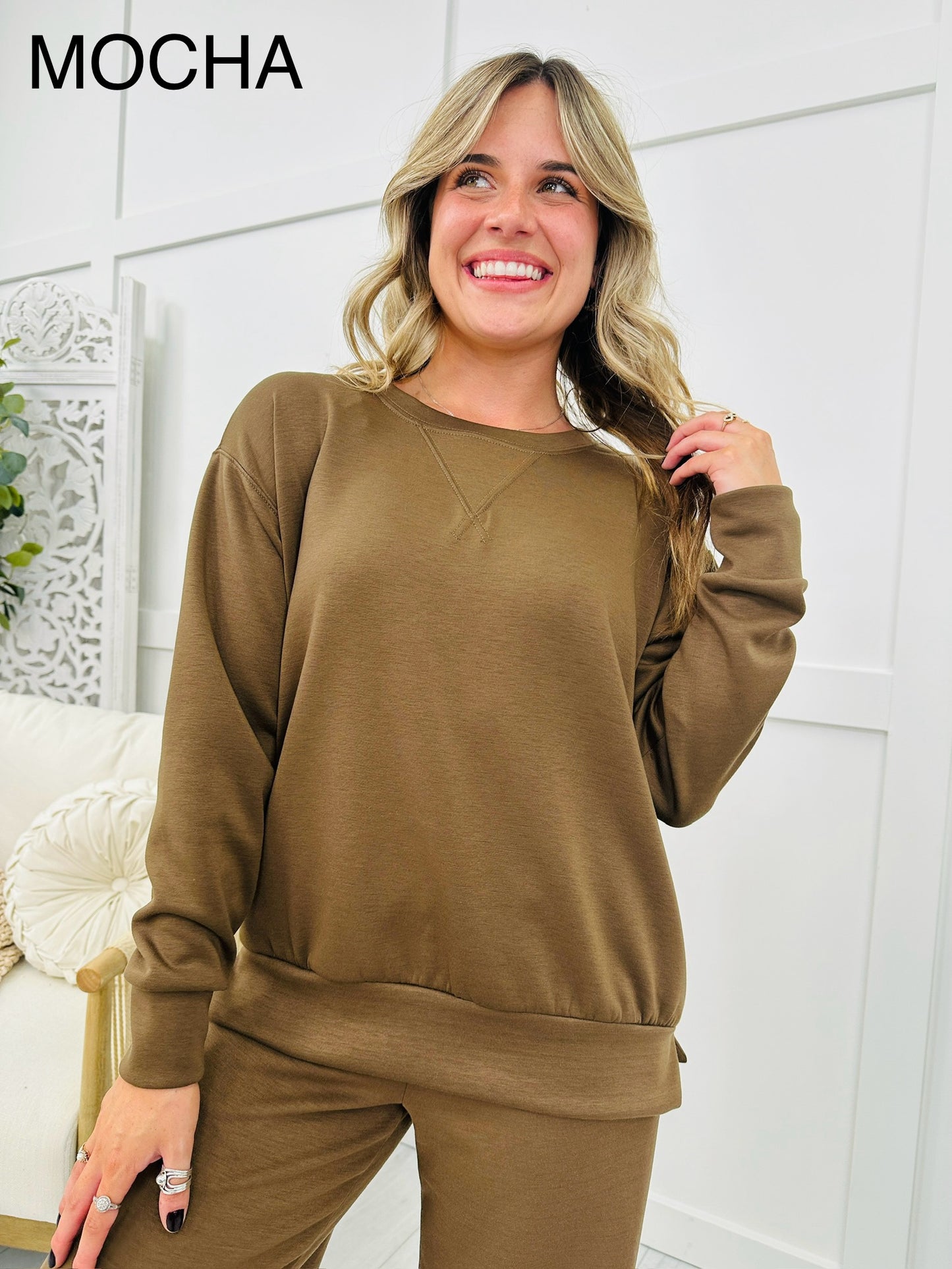 REG/CURVY On The Go Crewneck Pullover--Multiple Colors