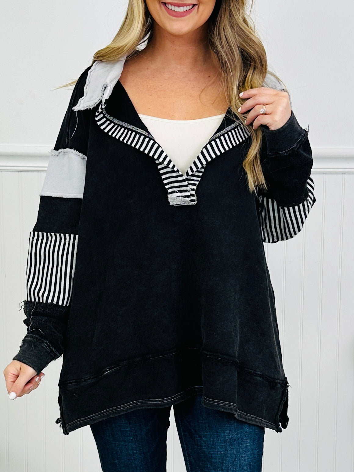 Contrast Code Pullover