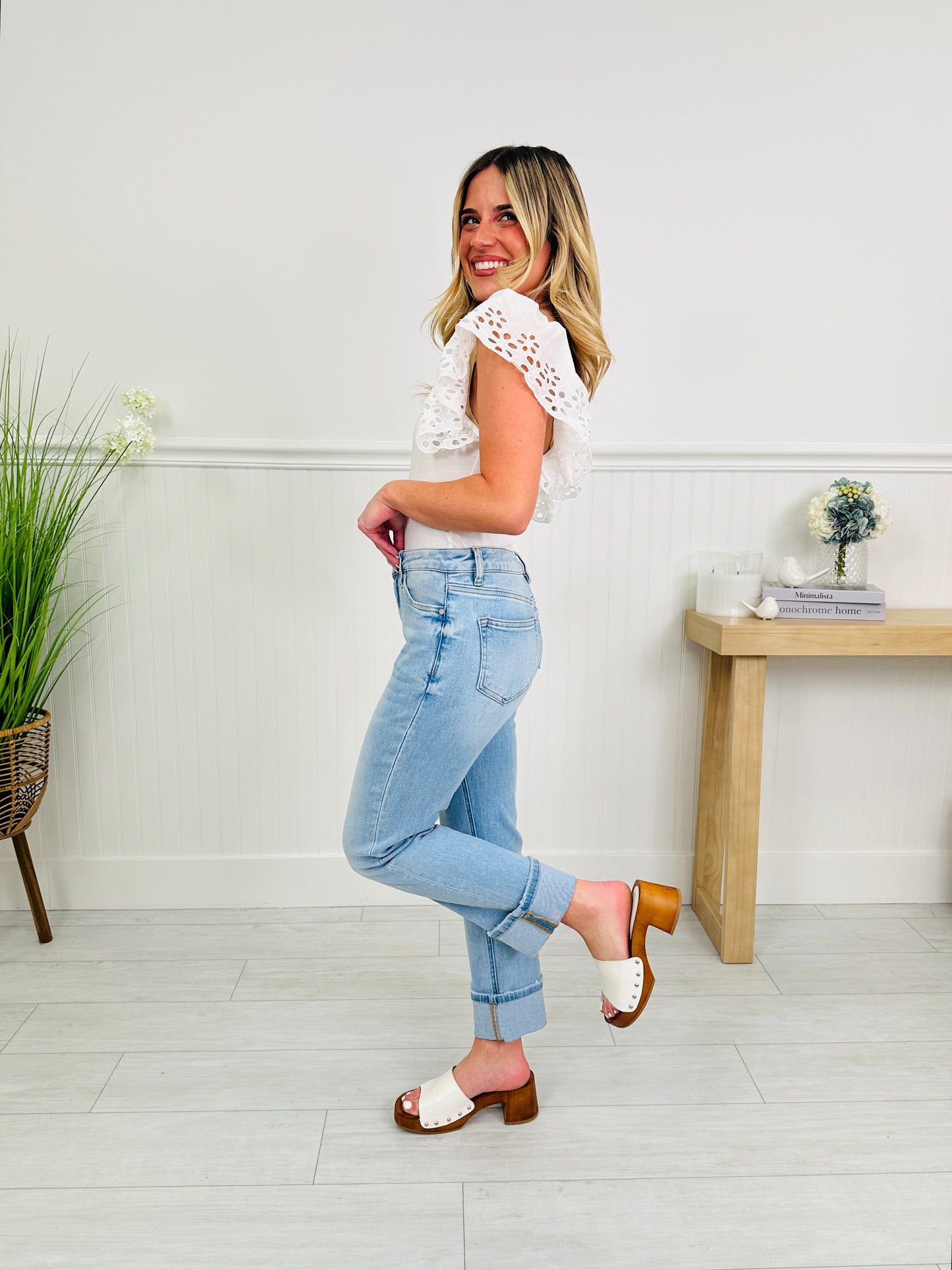 Set it Straight Tummy Control MOCO Exclusive Straight Leg Jeans