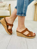 Blossom Steps Wedges In Cognac