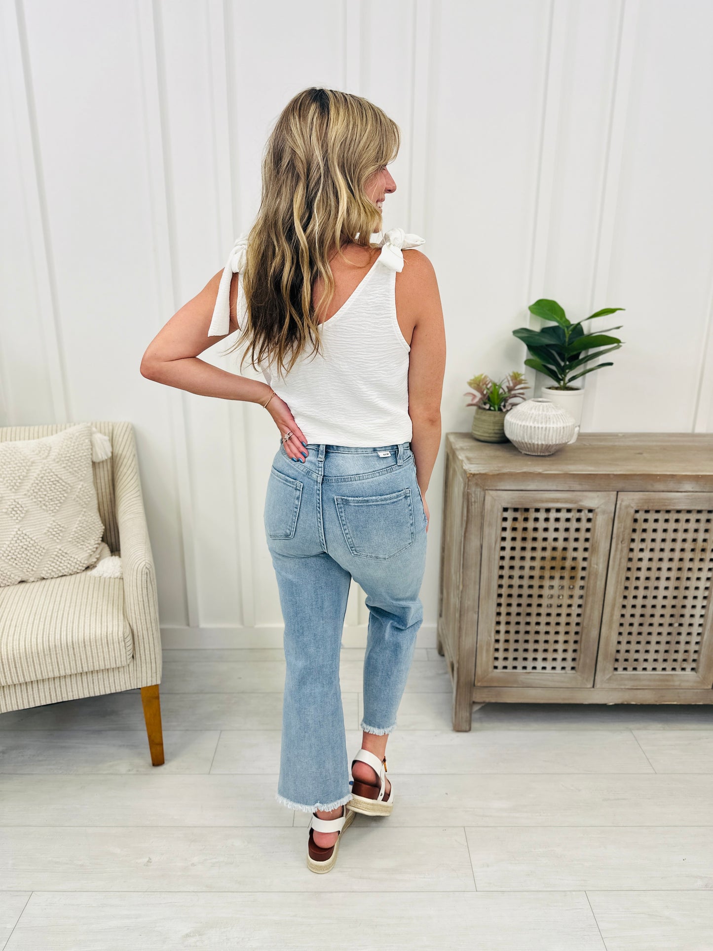 RFM Don't Look Back Cropped Wide Leg Jeans in Reg/Curvy