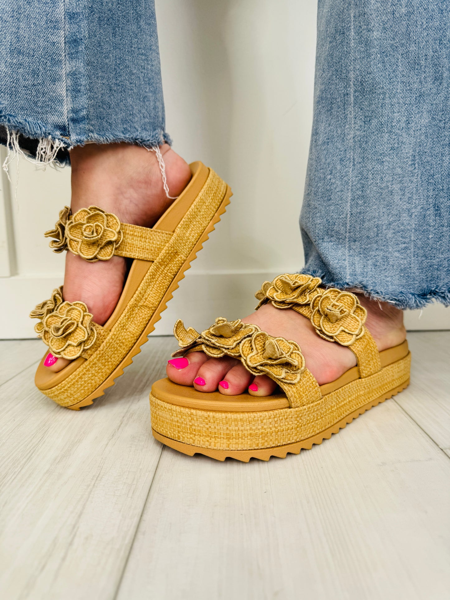 Petal Party Sandals In Natural Raffia