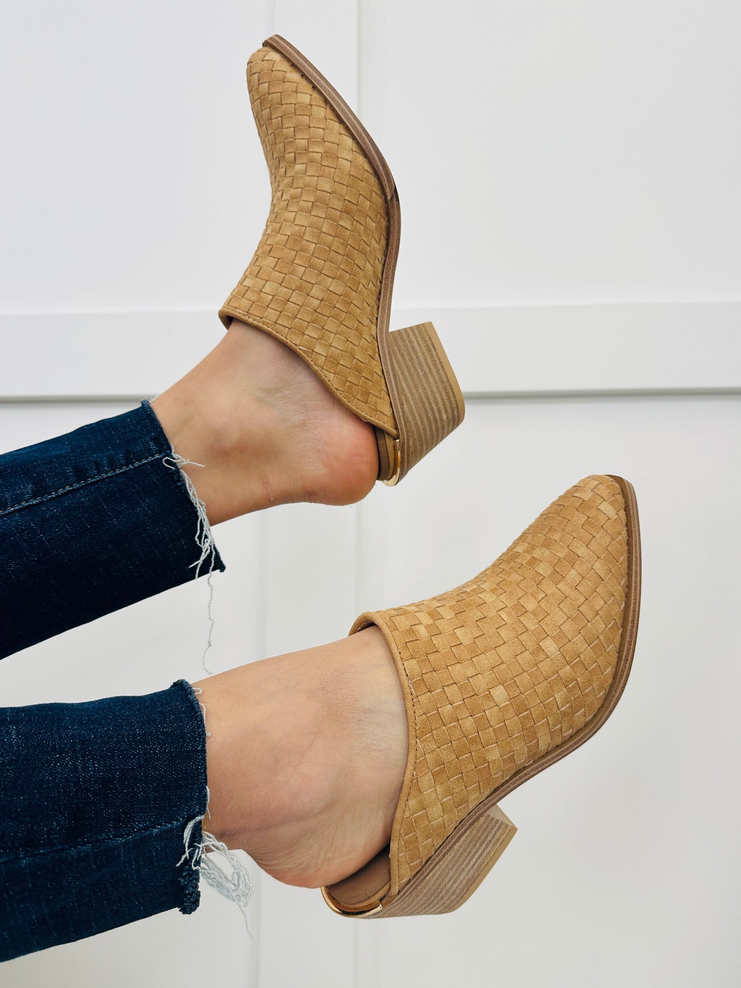 Textured Elegance Mules In Camel