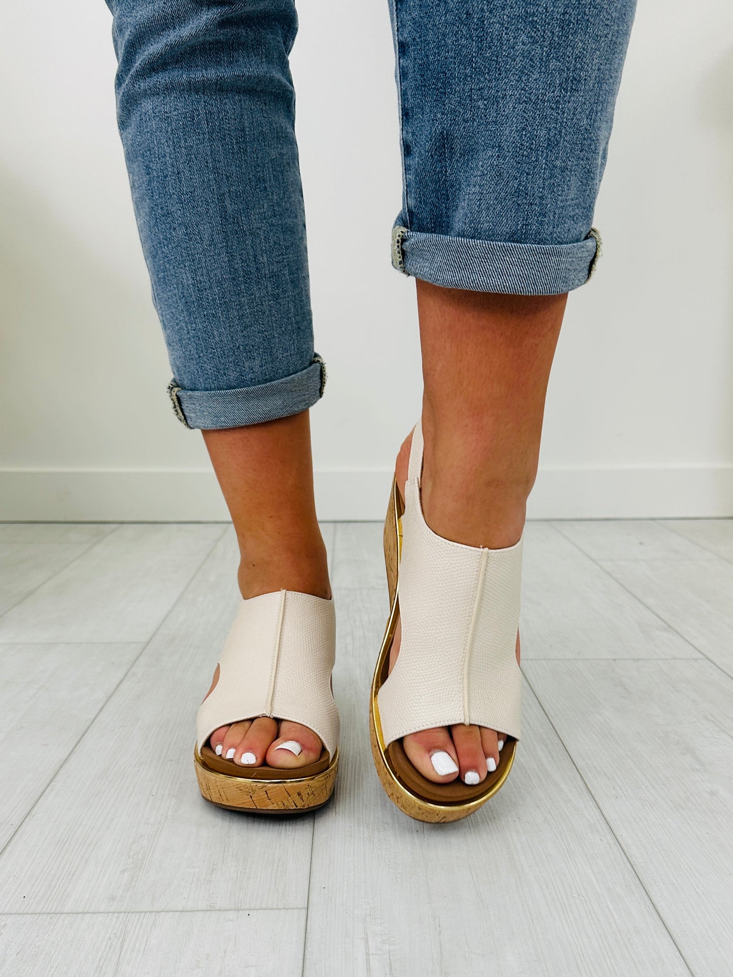 Glam Lift Wedges In Ivory