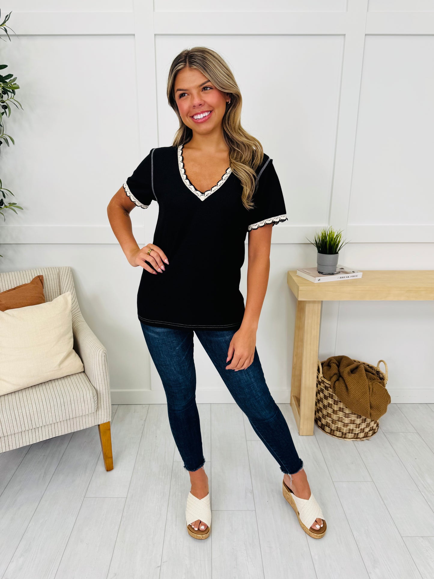 Delicate Edge Top In Black