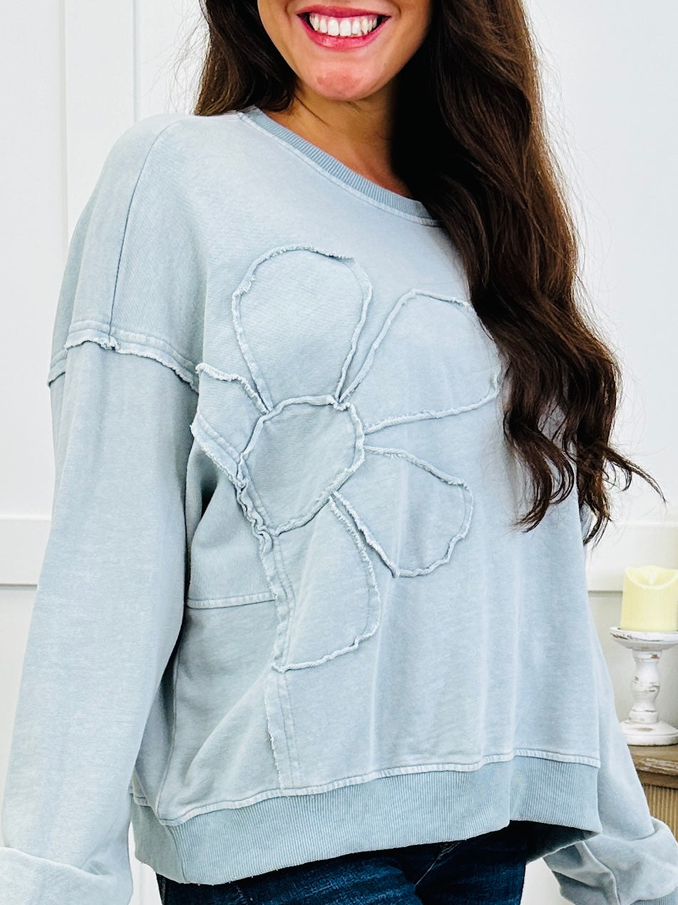 Easy Daisy Top In Chambray
