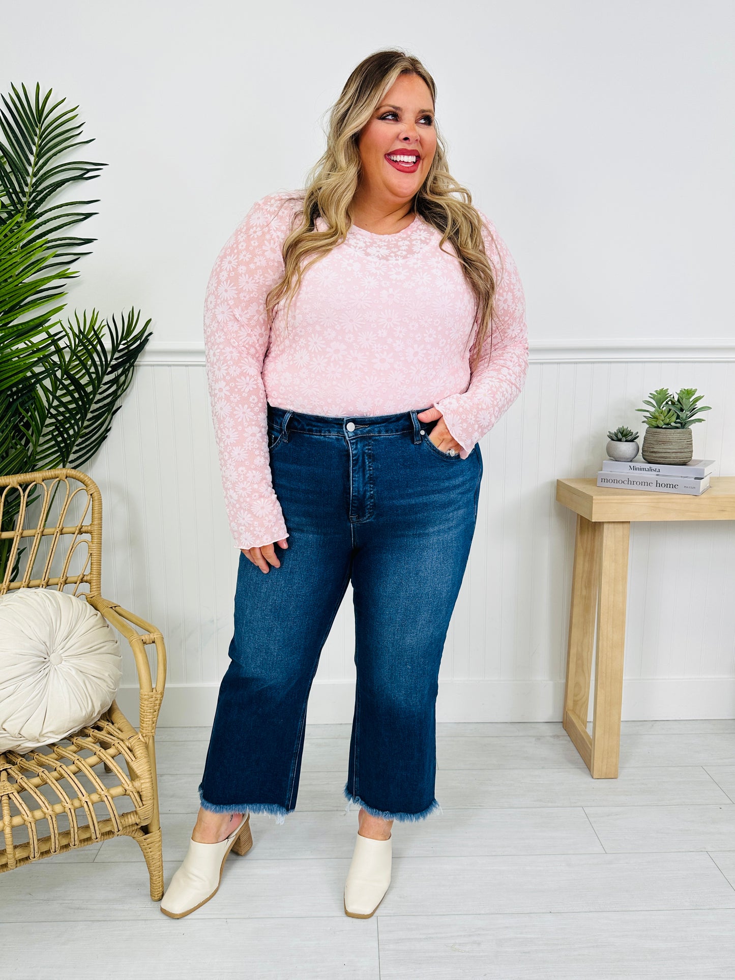 Finishing Touch Wide Leg Cropped Jeans with Tummy Control