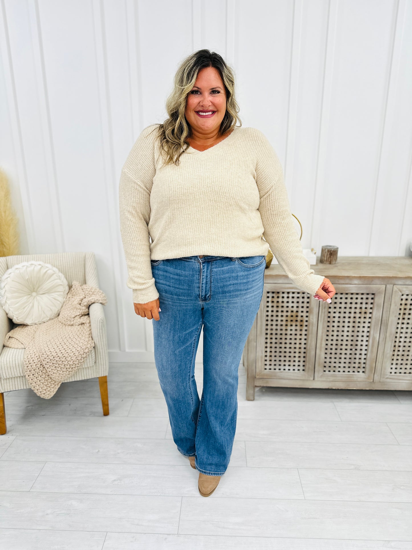 Judy Blue Twist and Shout Classic Flare Jeans in Reg/Curvy