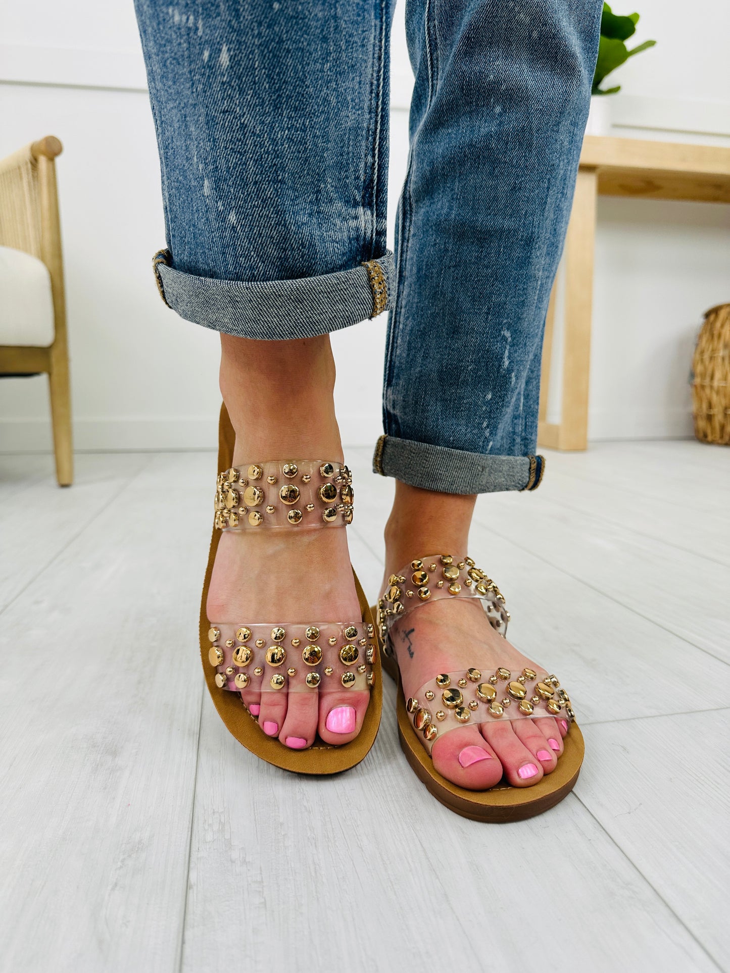 Dazzle Steps Sandals In Clear