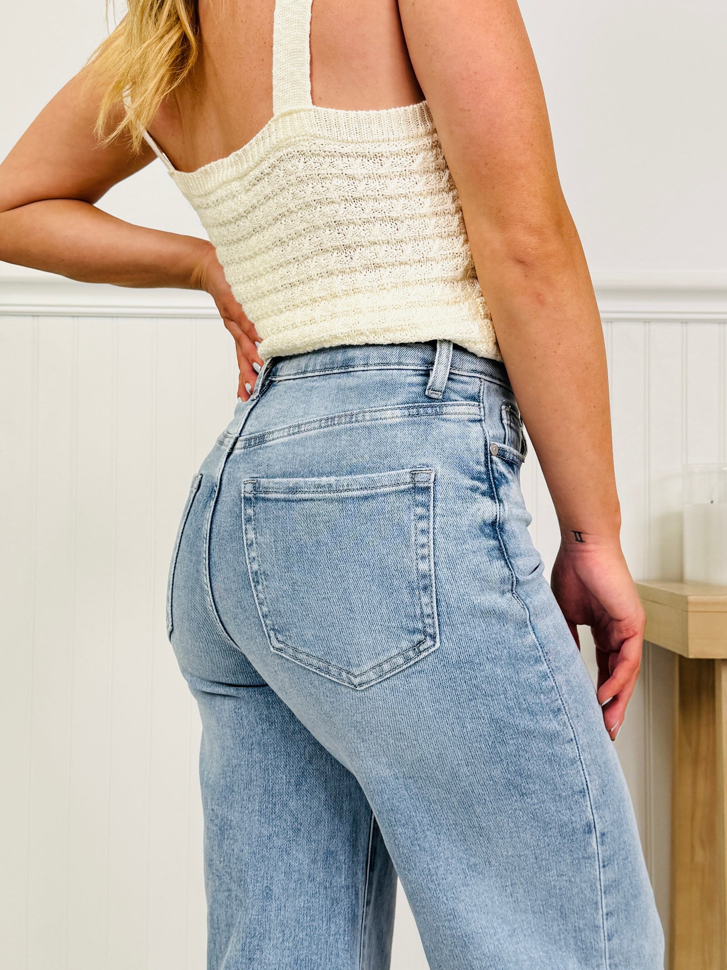 Right on Time Tummy Control Wide Leg Cropped Jeans