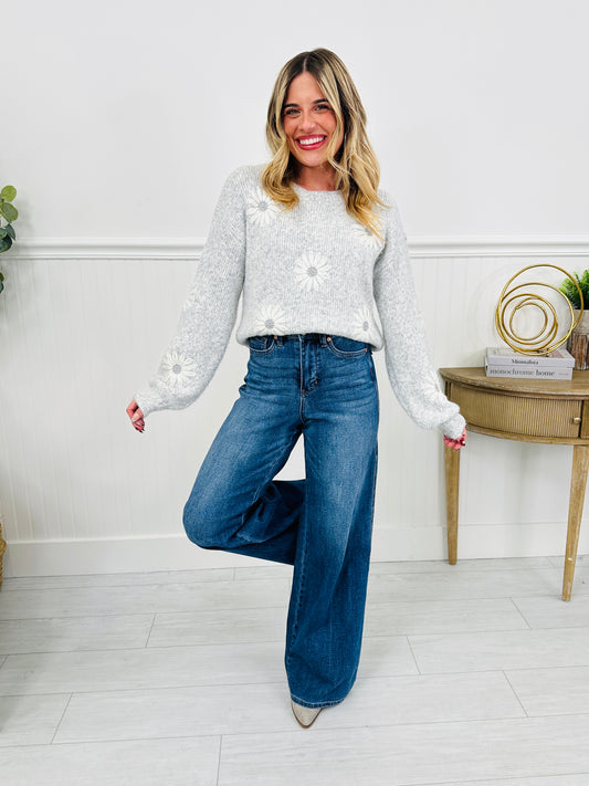 Judy Blue Far Out Wide Leg Tummy Control Jeans in Reg/Curvy