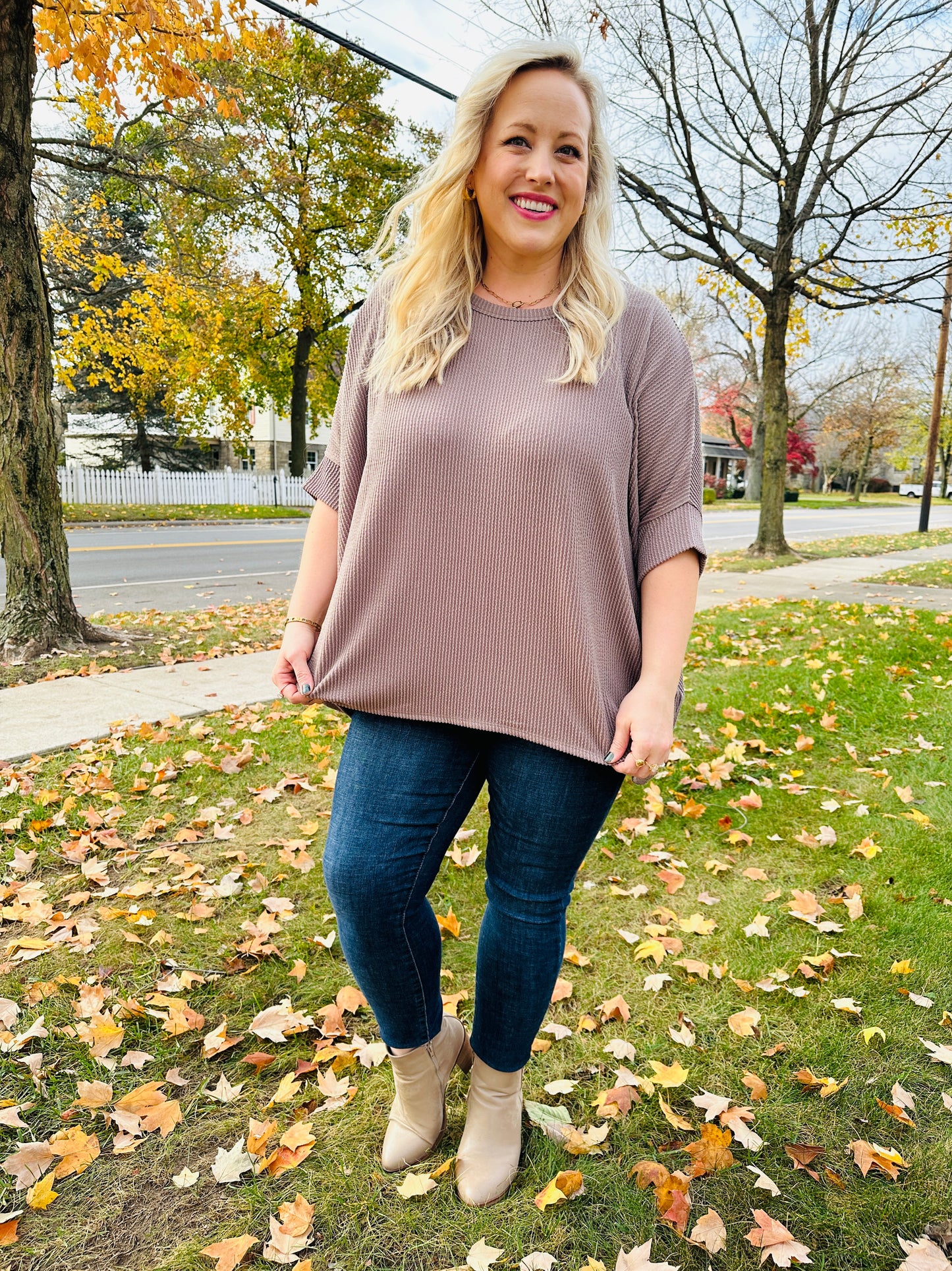 REG/CURVY Casual Charm Top- Multiple Colors!