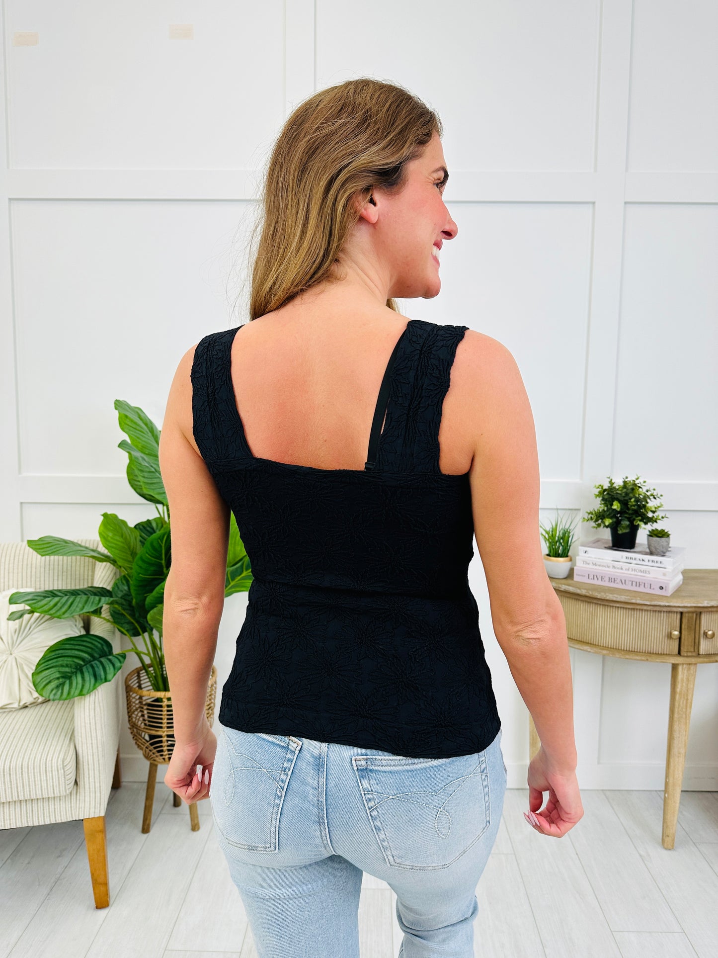 Petal Charm Tank In Black