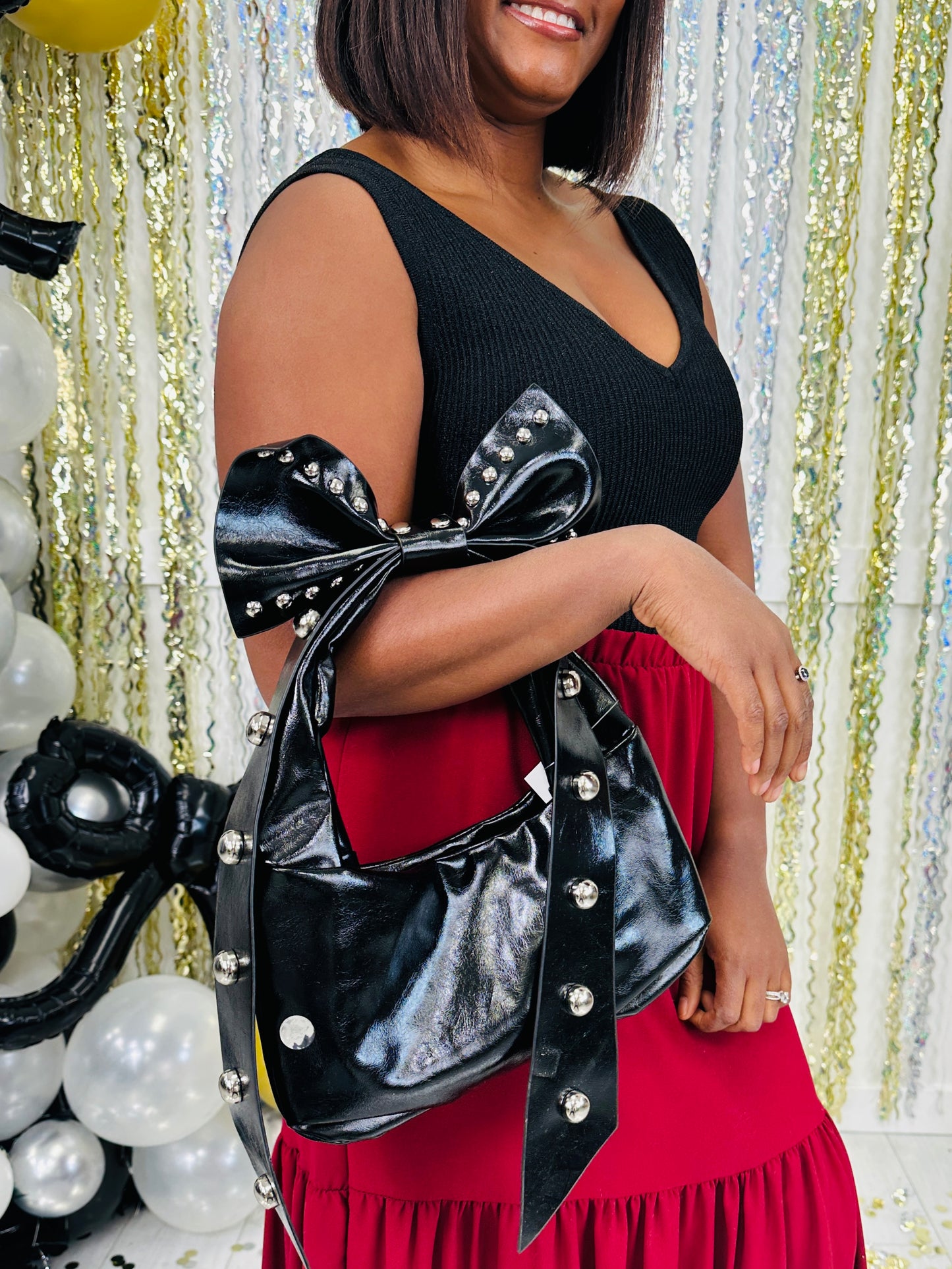 Lean On Me Black Shoulder Bag