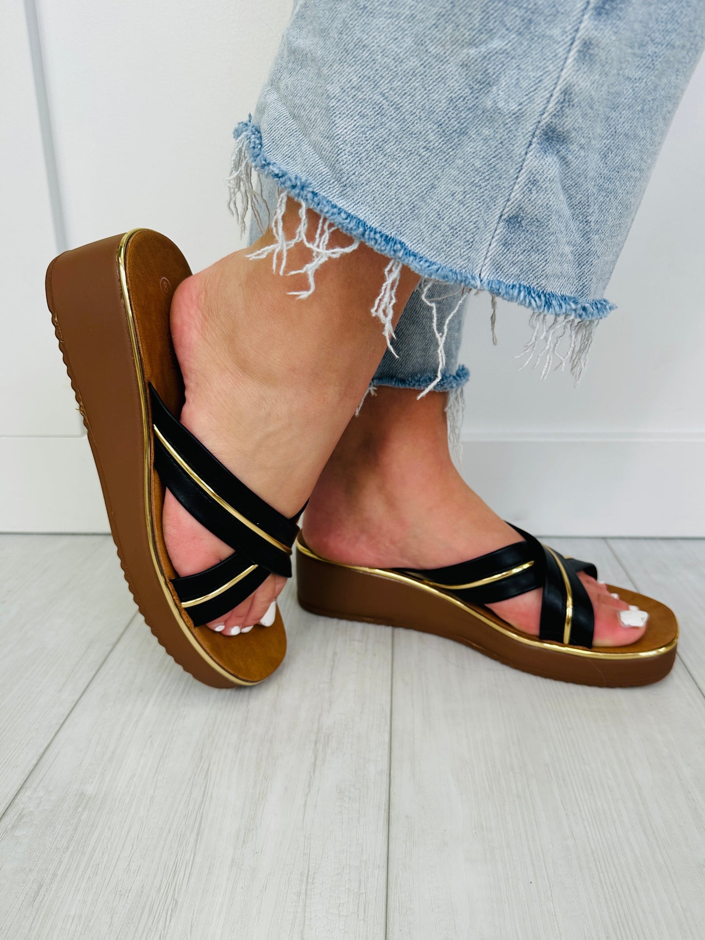 Steady Glow Sandals In Black
