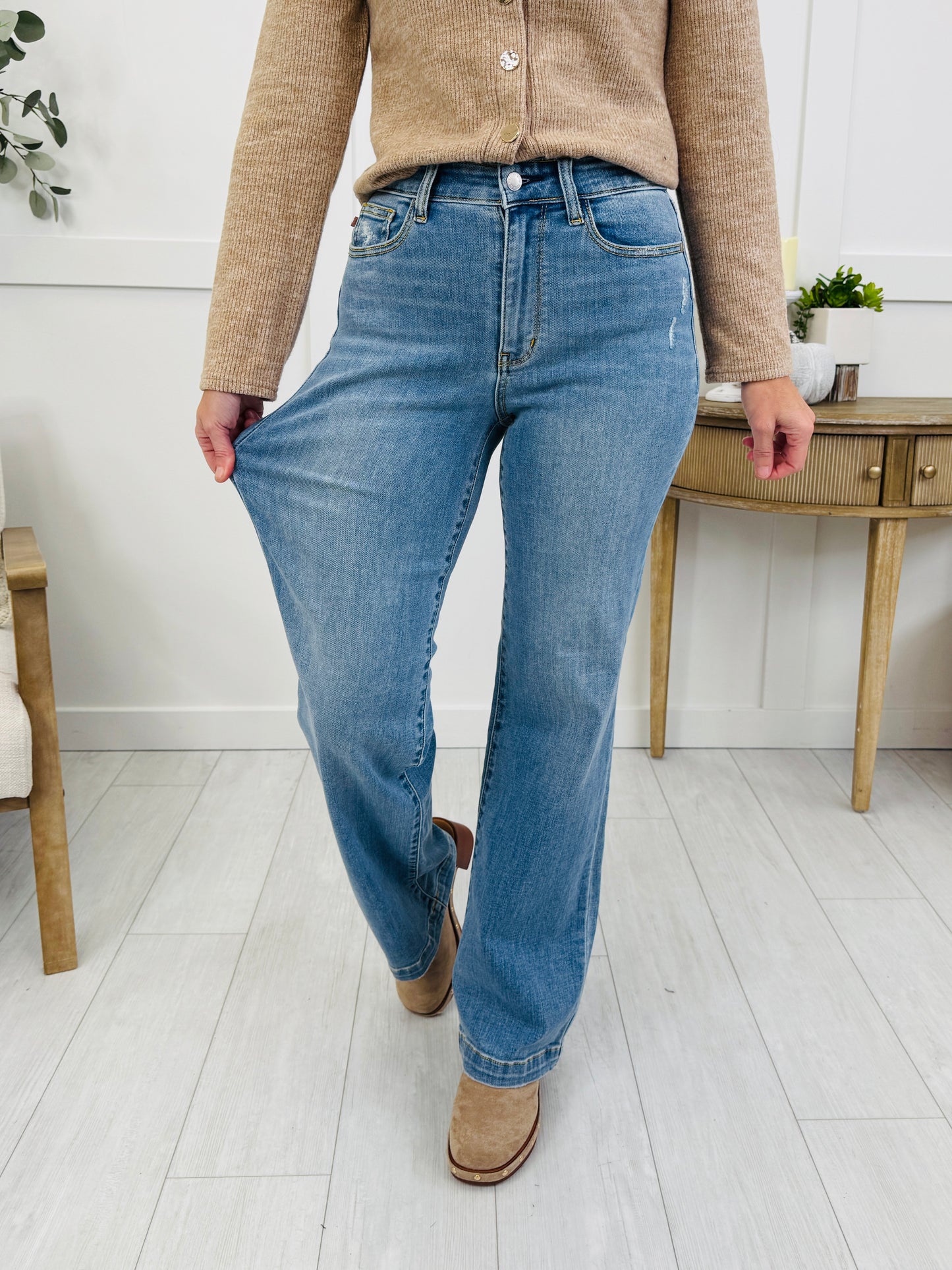 Judy Blue Off Duty Straight Leg Trouser Jeans
