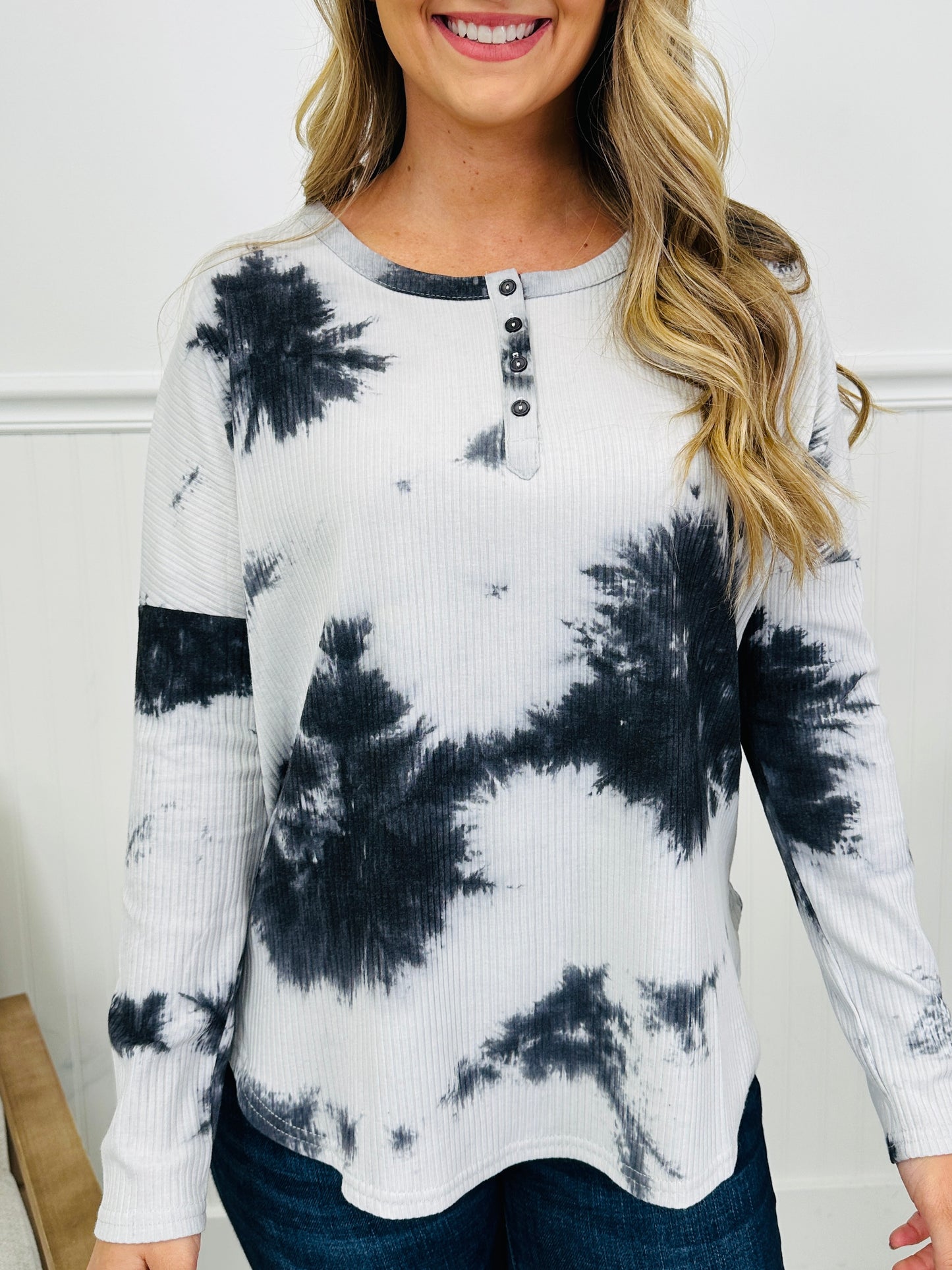 Simply Soothed Top In Grey