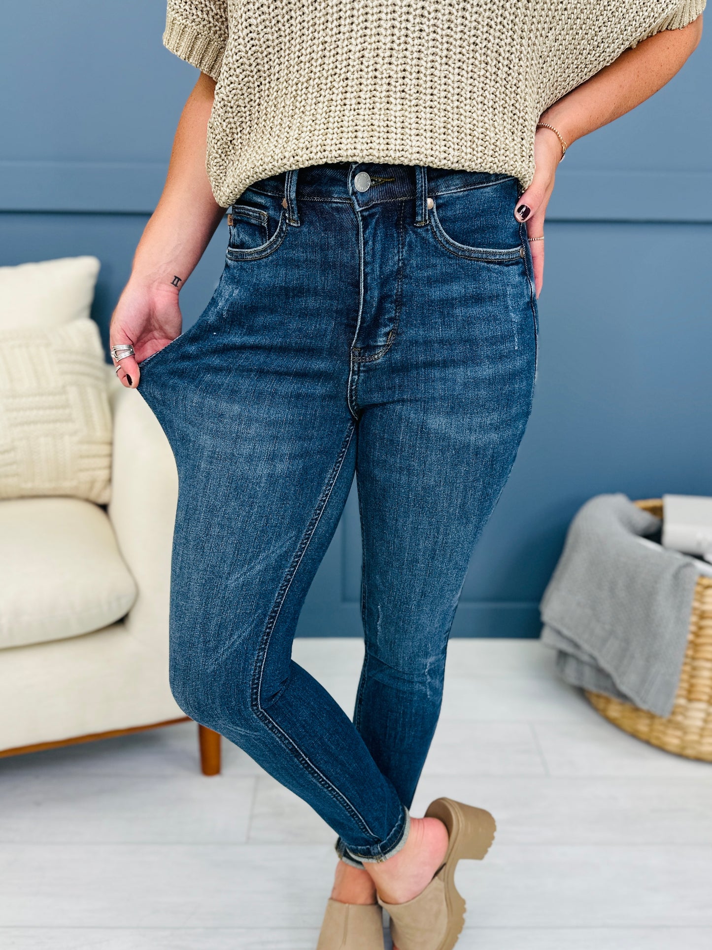 Judy Blue Triple Trouble Tummy Control and Butt Lifting Skinny Jeans in Reg/Curvy