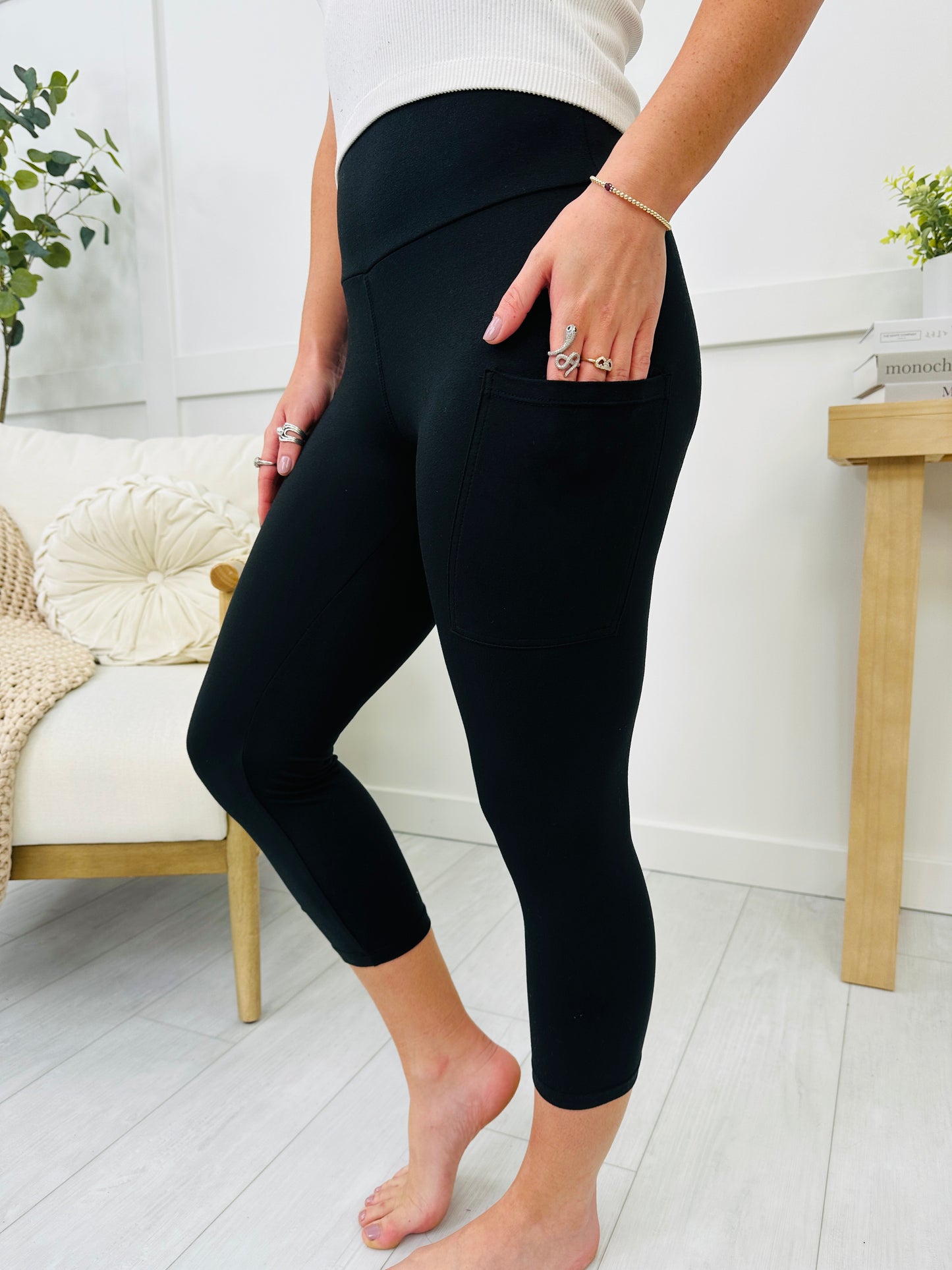 REG/CURVY Best Selling Tummy Control Custom MOCO Design Capri Leggings